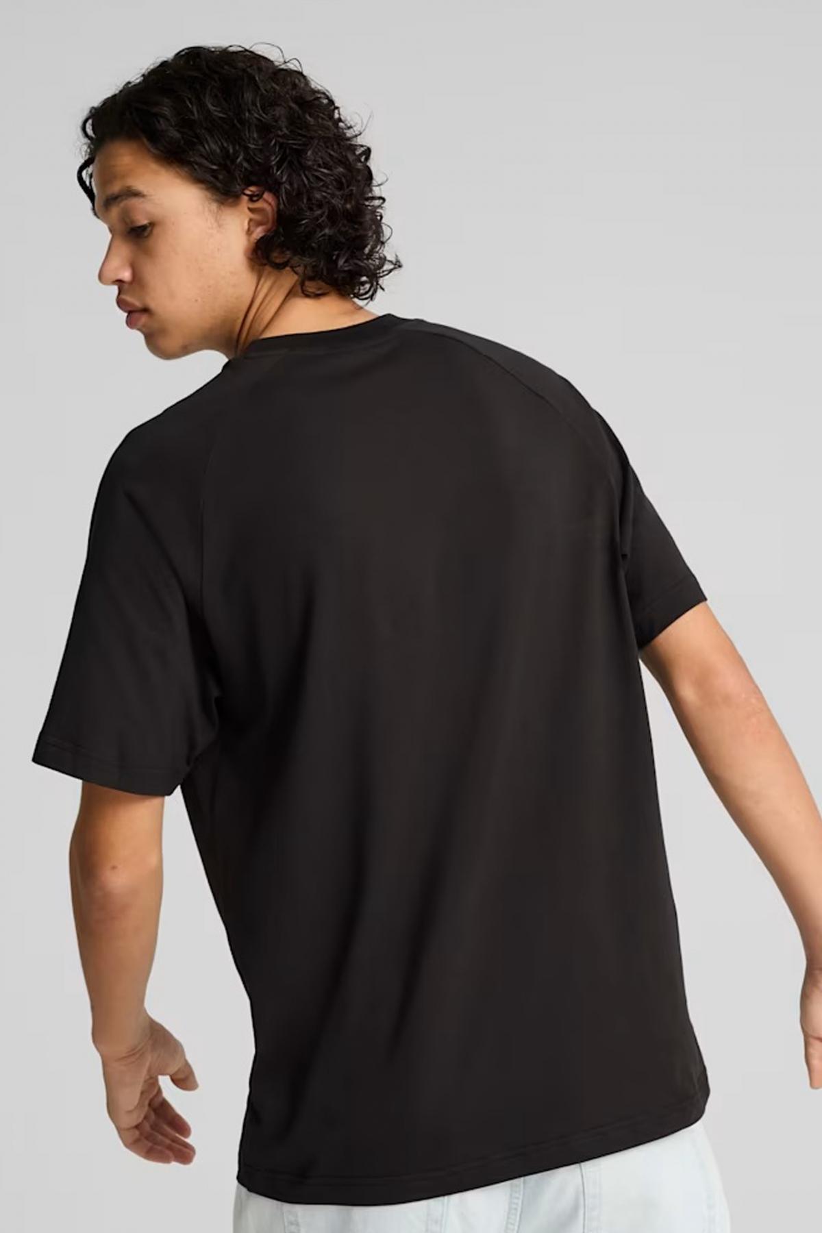 PUMA CLASSICS RELAXED GRAPHIC T en color NEGRO (3)