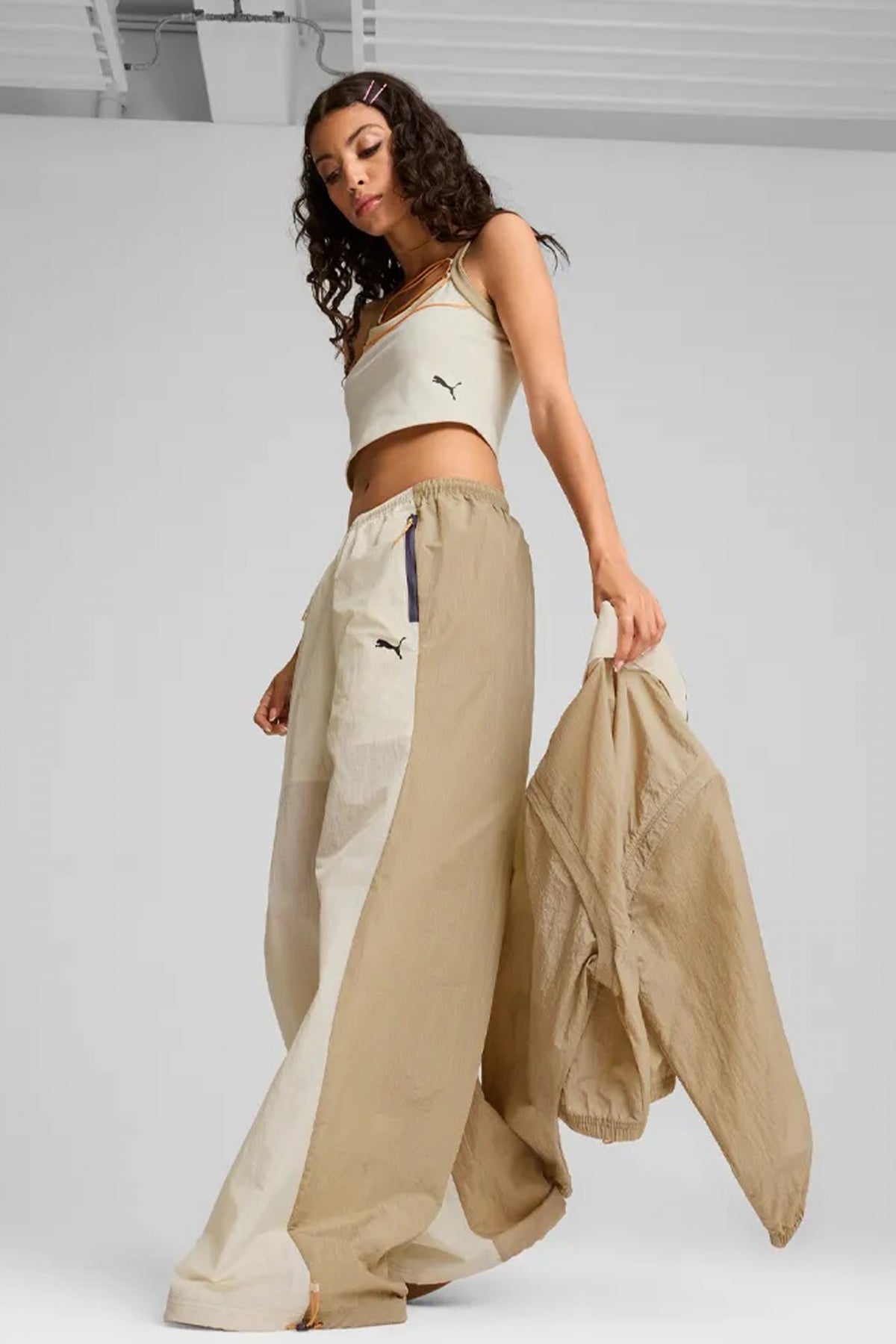 PUMA DARE TO en color BEIS (4)