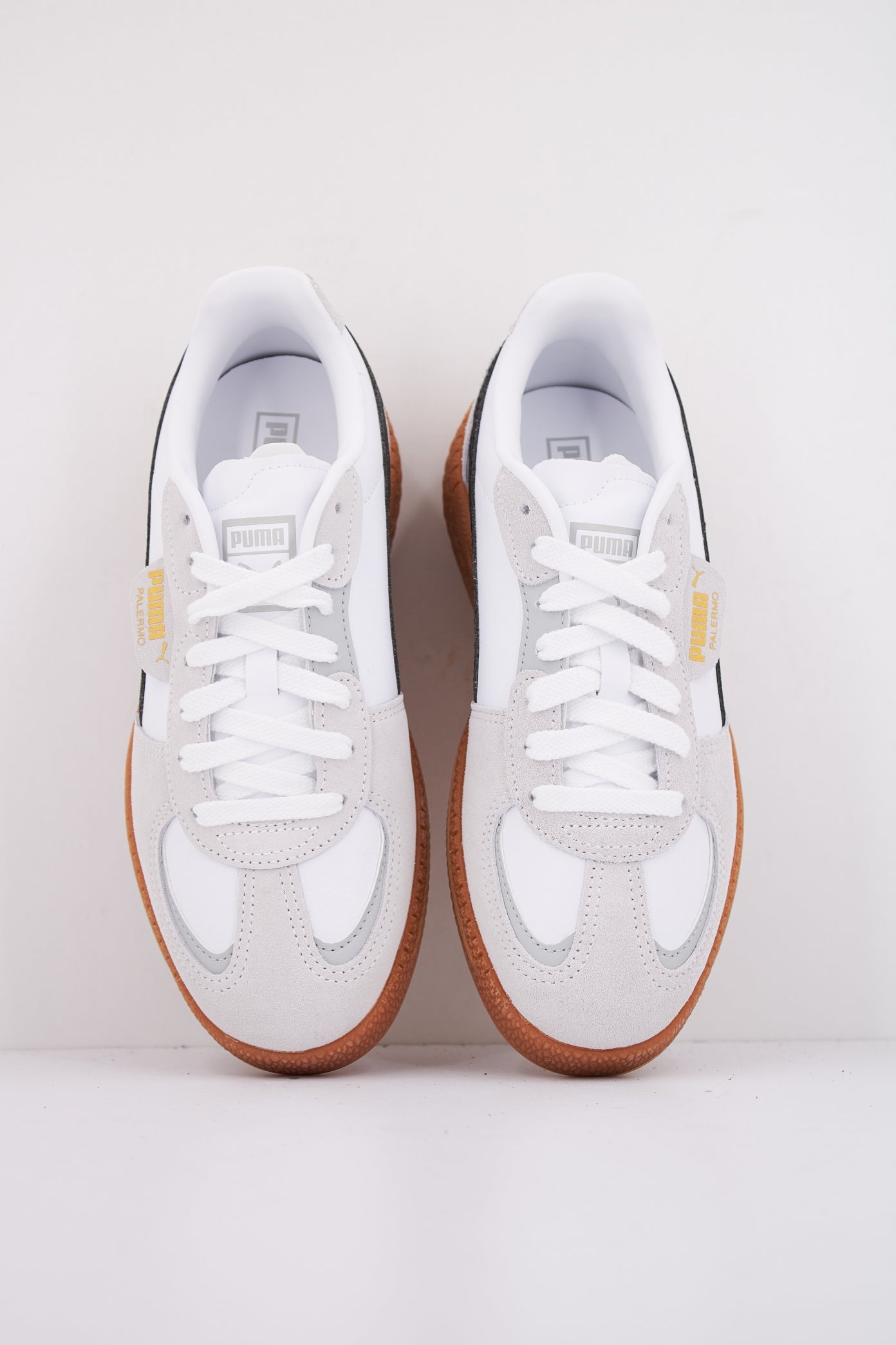 PUMA PALERMO MODA WNS en color BLANCO (3)