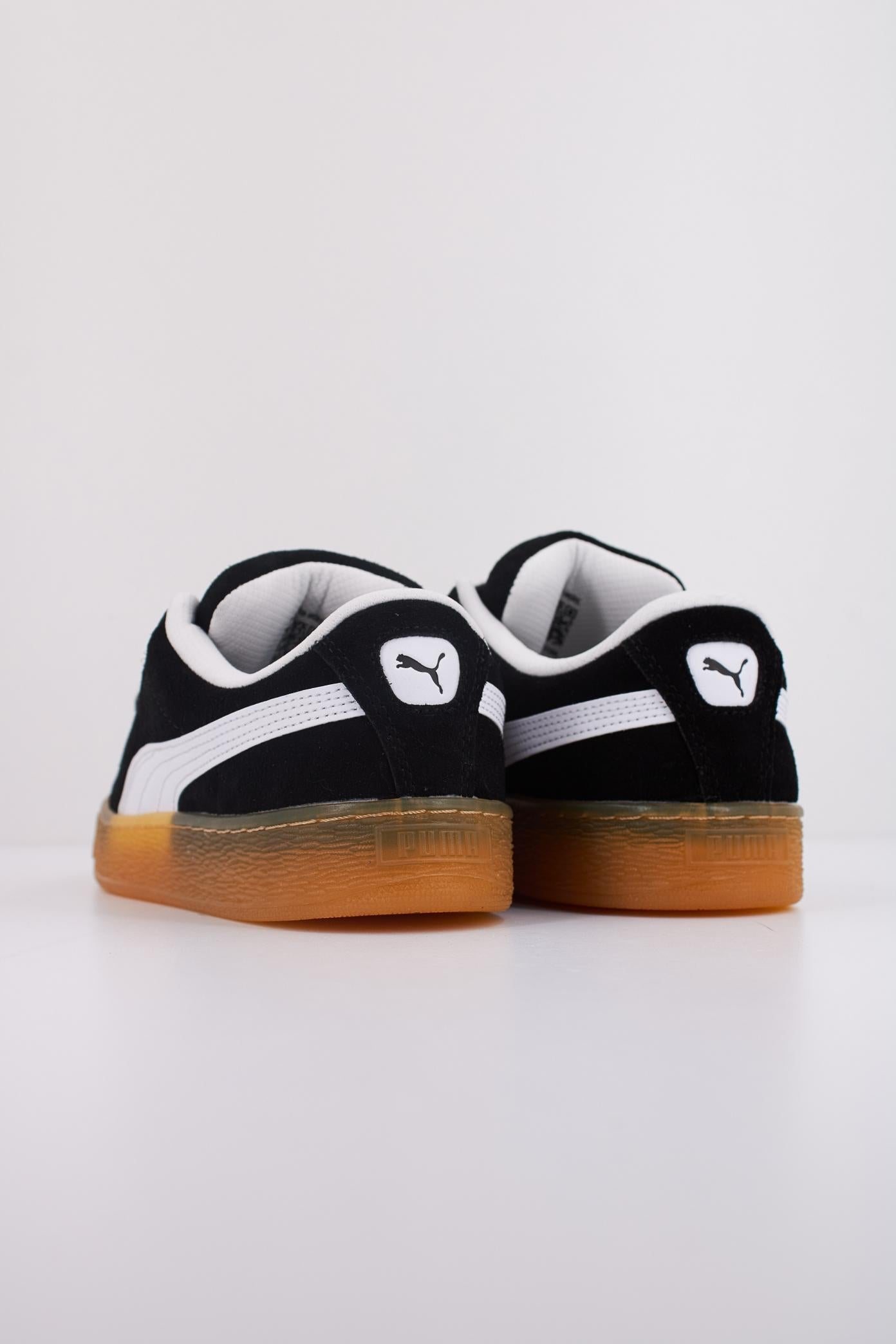 PUMA SUEDE XL DARK RISK en color NEGRO (4)
