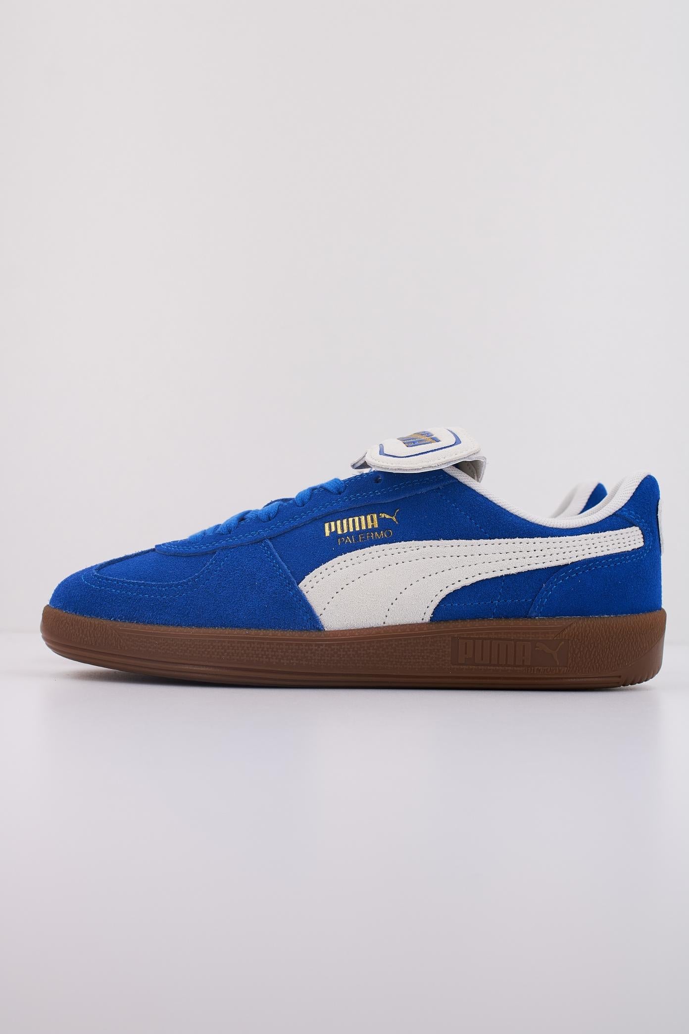 PUMA PREMIUM SUEDE en color AZUL (1)