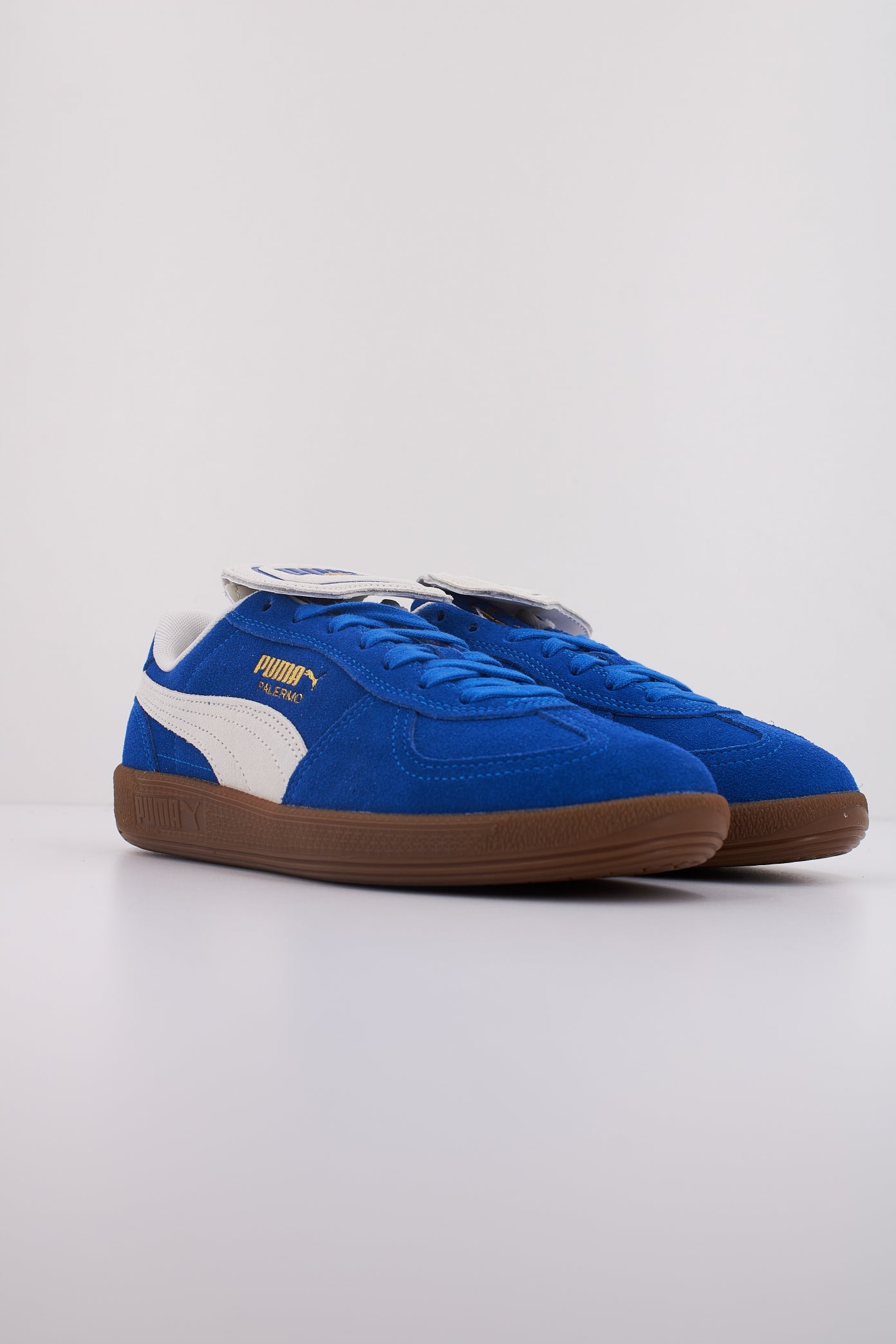 PUMA PREMIUM SUEDE en color AZUL (2)