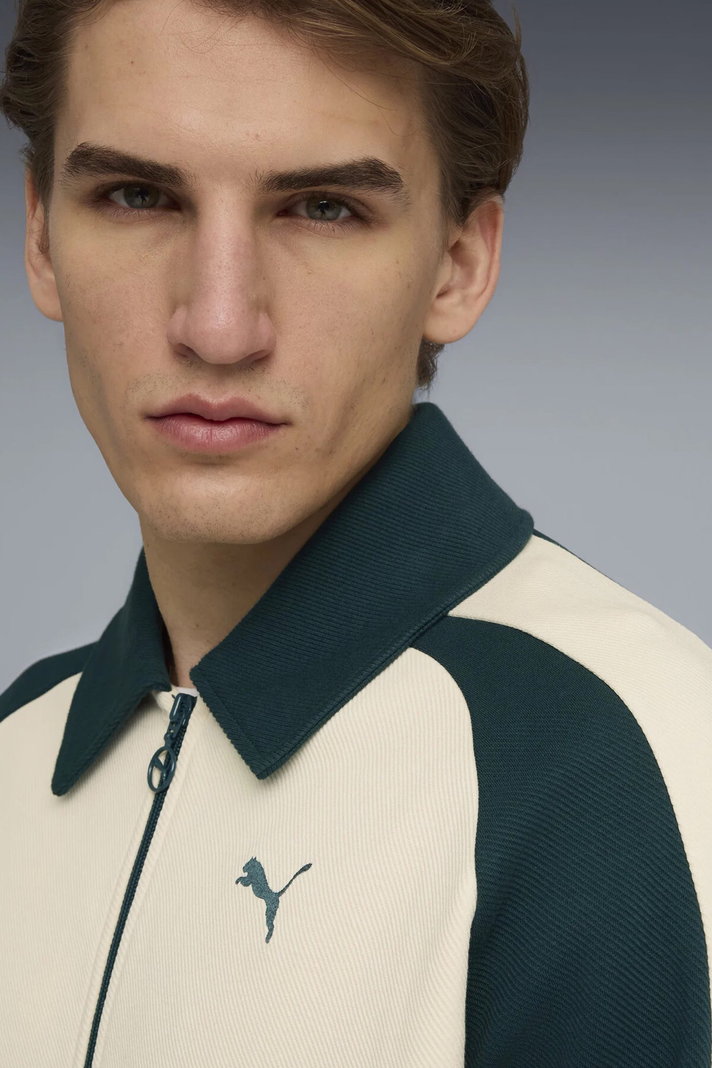 PUMA RELAXED TRACK JACKET en color BLANCO (4)