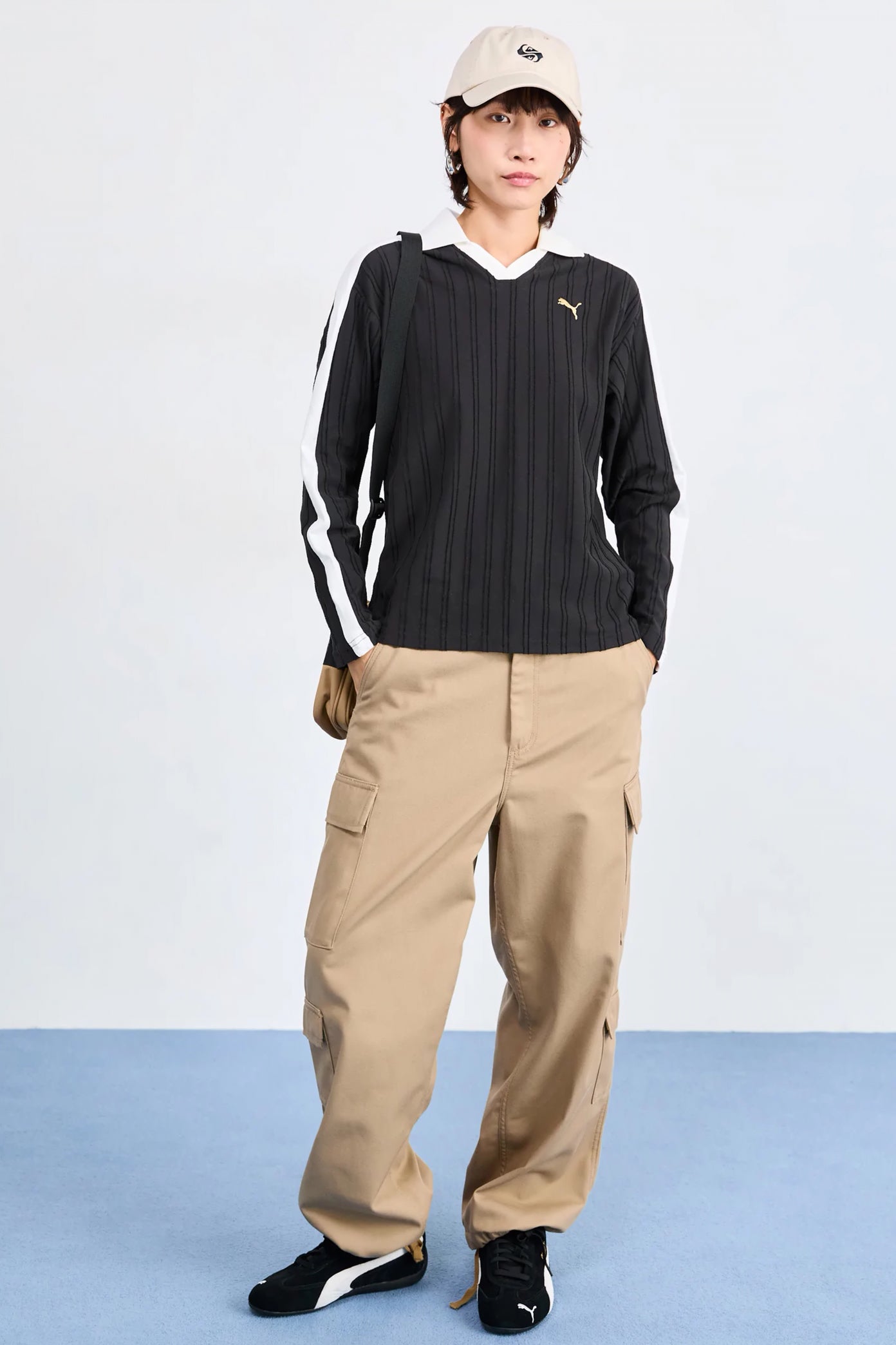 PUMA RELAXED LONG SLEEVE POL en color NEGRO (4)