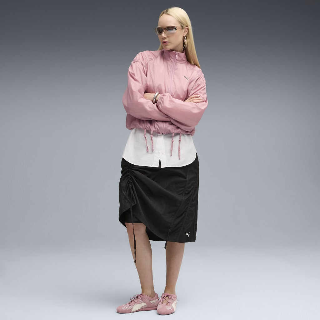 PUMA DARE TO WOVEN MIDI SKIRT en color NEGRO (4)