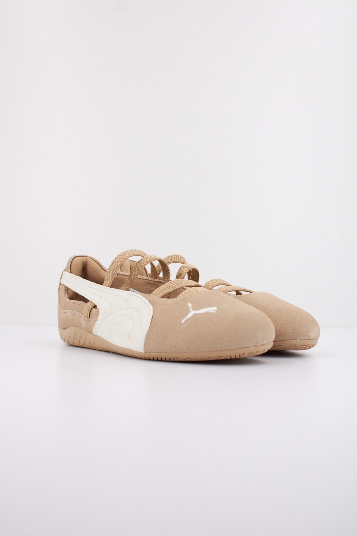 PUMA SPEEDCAT SD CAFE en color MARRON CLARO (2)