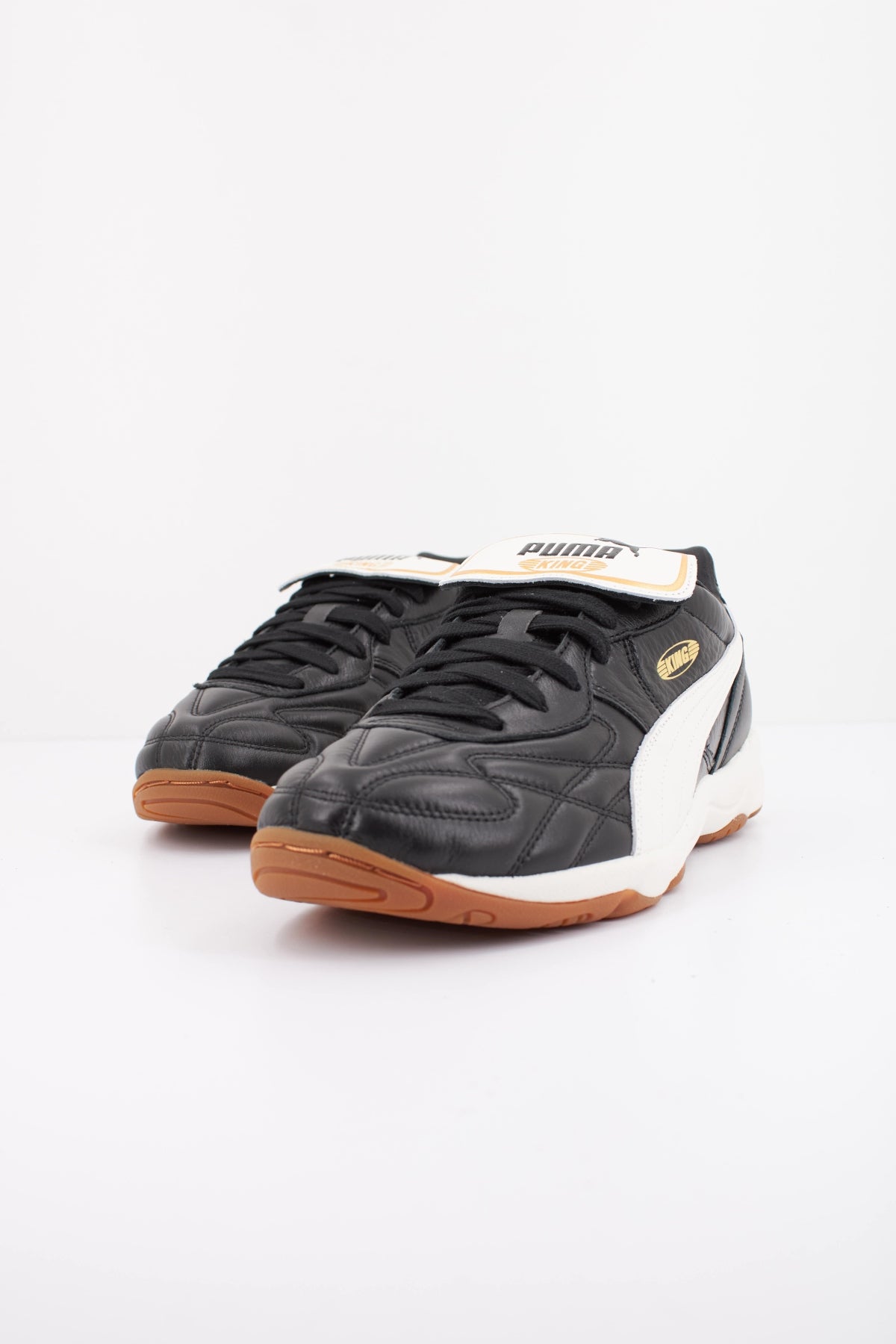 PUMA KING INDOOR en color NEGRO (2)