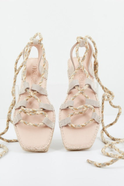 MACARENA MERY en color BEIS (1)