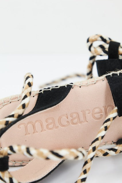 MACARENA MERY en color NEGRO (4)