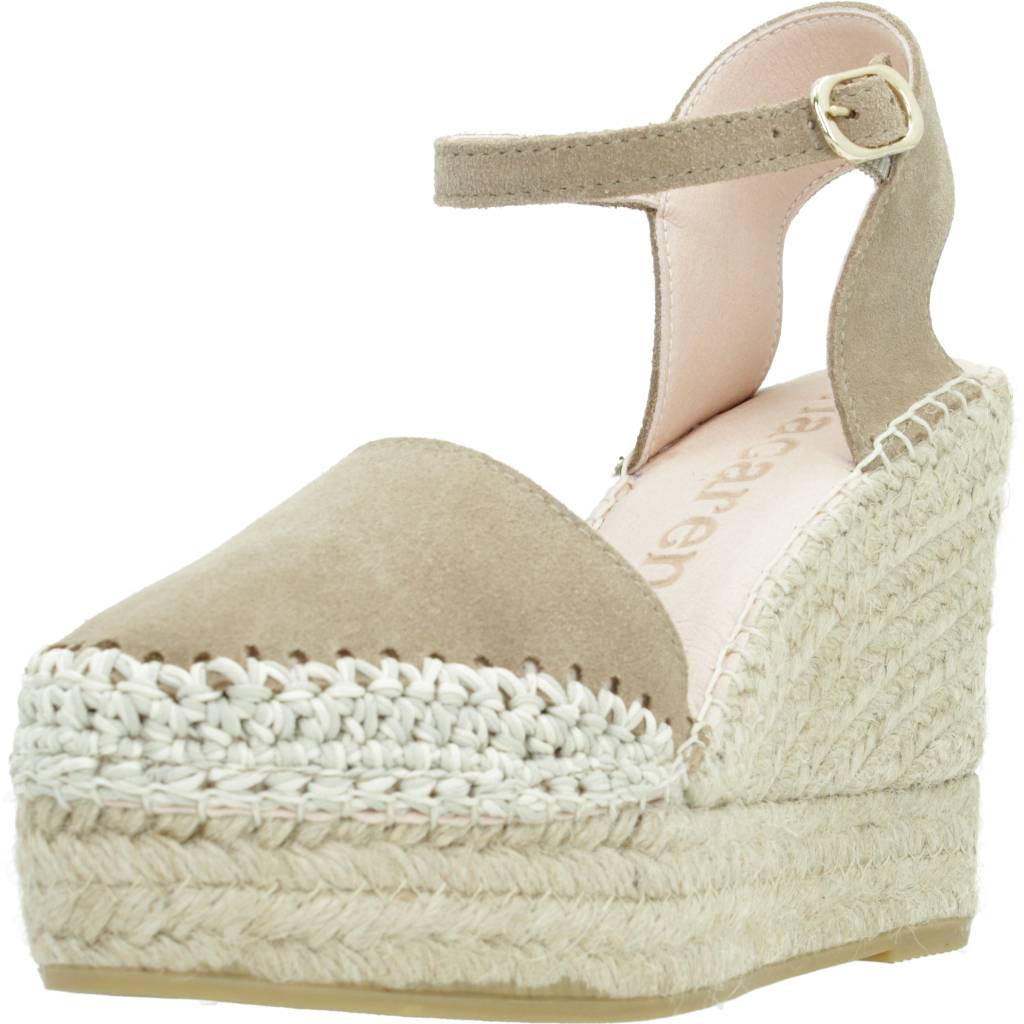 MACARENA ALBA en color MARRON CLARO (1)