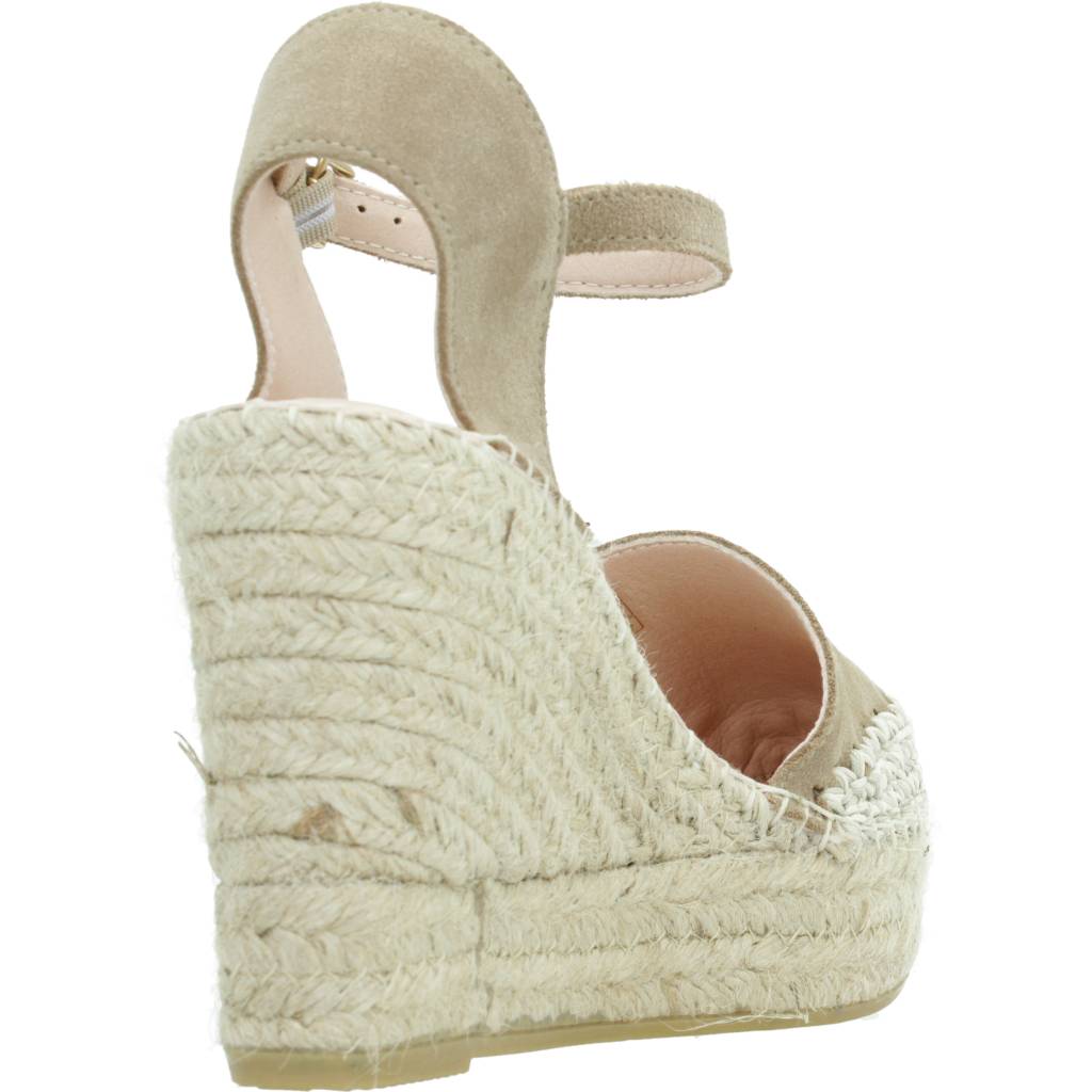 MACARENA ALBA en color MARRON CLARO (3)