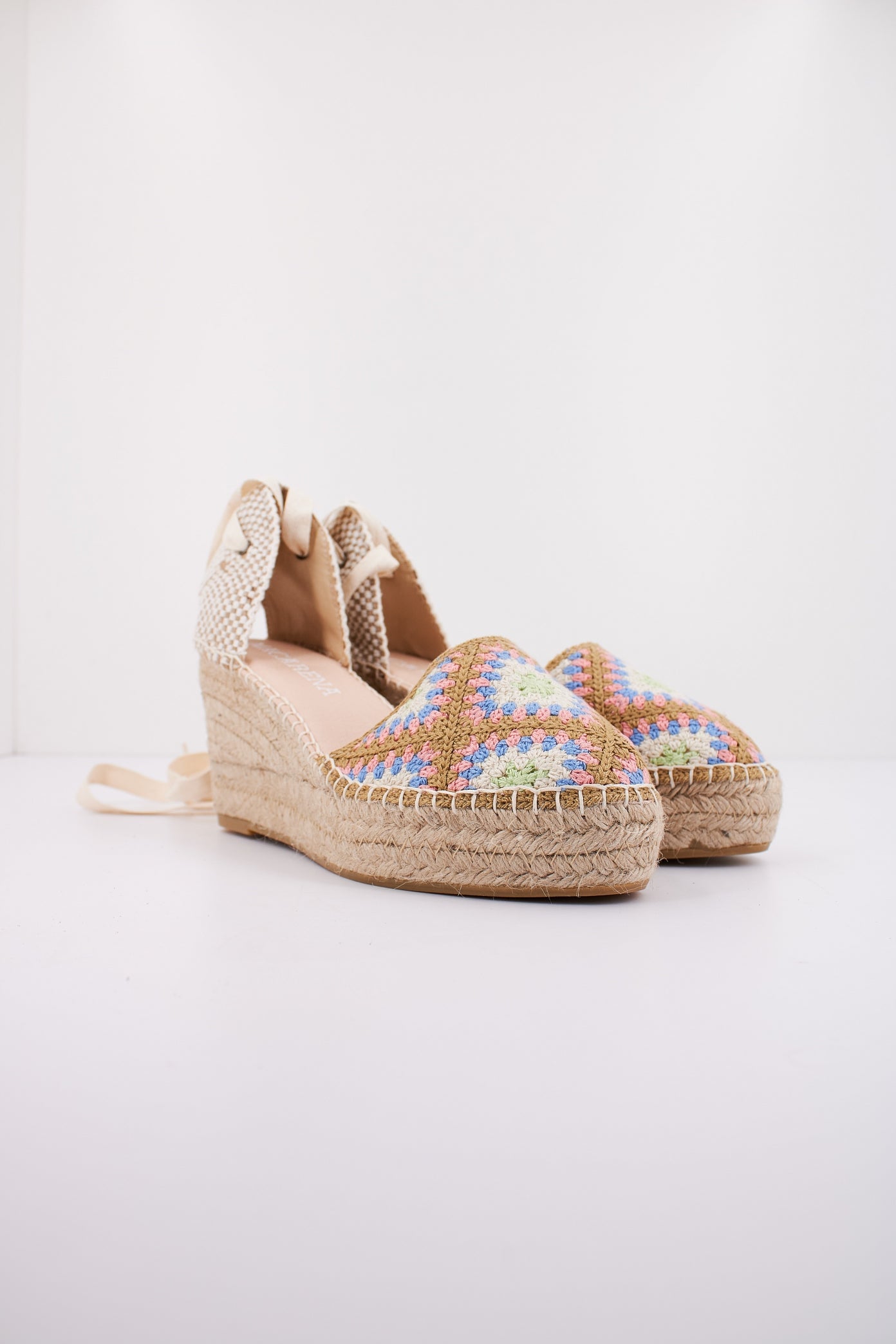 MACARENA YUNE en color MARRON (2)