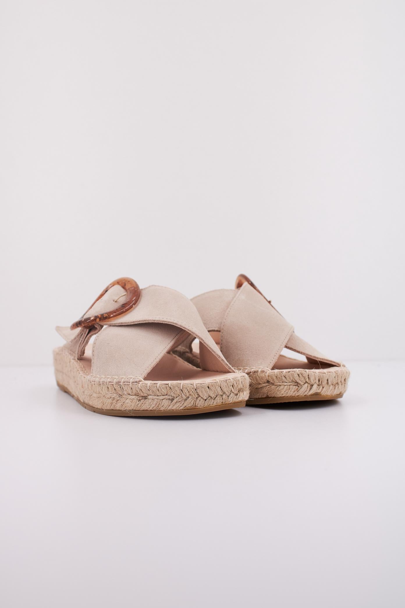 MACARENA BETY en color BEIS  (2)