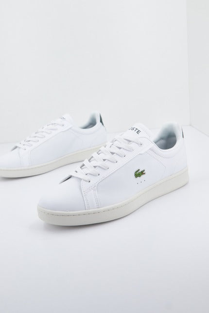 LACOSTE CARNABY PRO SMA en color BLANCO (1)