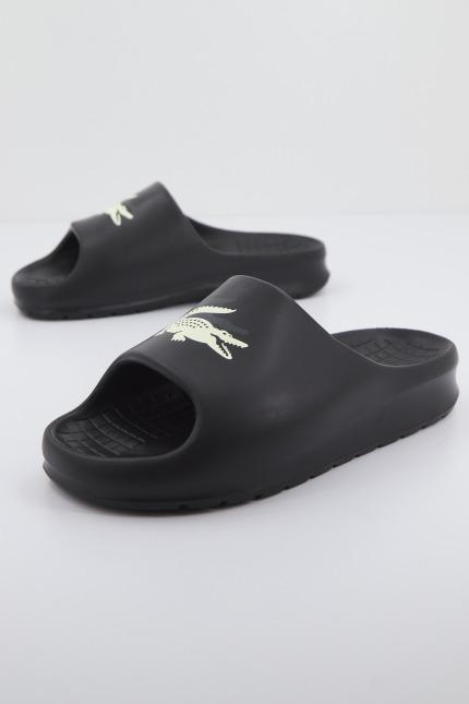 LACOSTE SERVE SLIDE . CFA en color NEGRO (3)