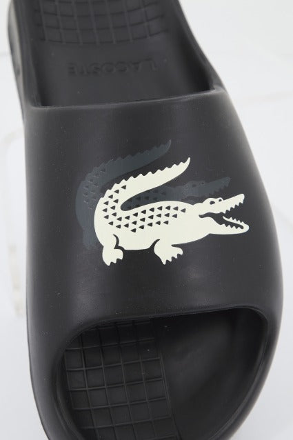 LACOSTE SERVE SLIDE . CMA en color NEGRO (4)