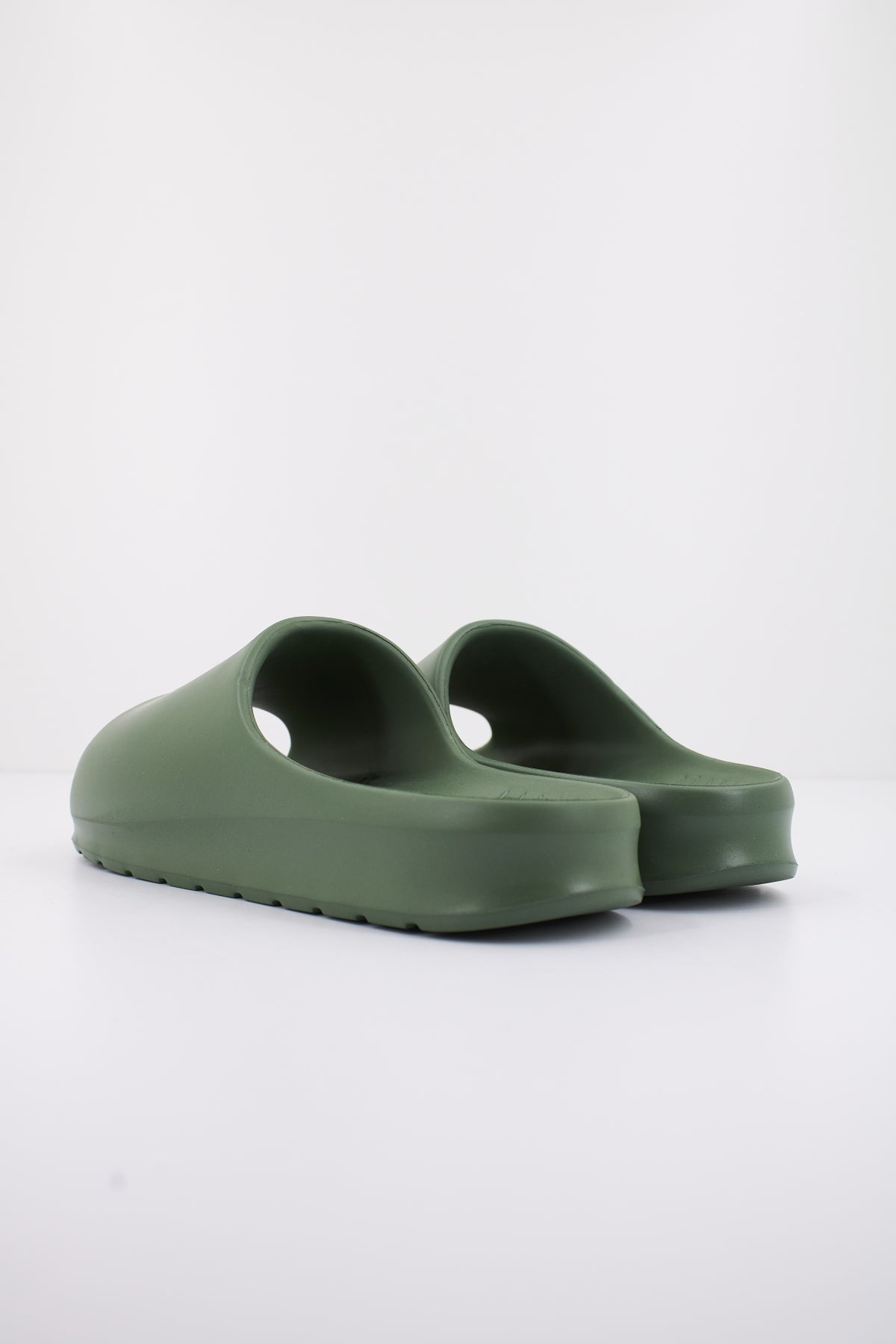 LACOSTE SERVE . en color VERDE (3)