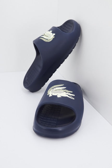 LACOSTE SERVE SLIDE . CMA en color AZUL (1)