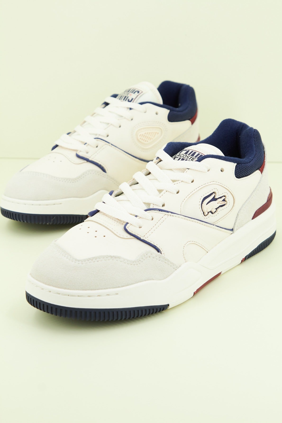 LACOSTE LINESHOT en color BEIS (2)