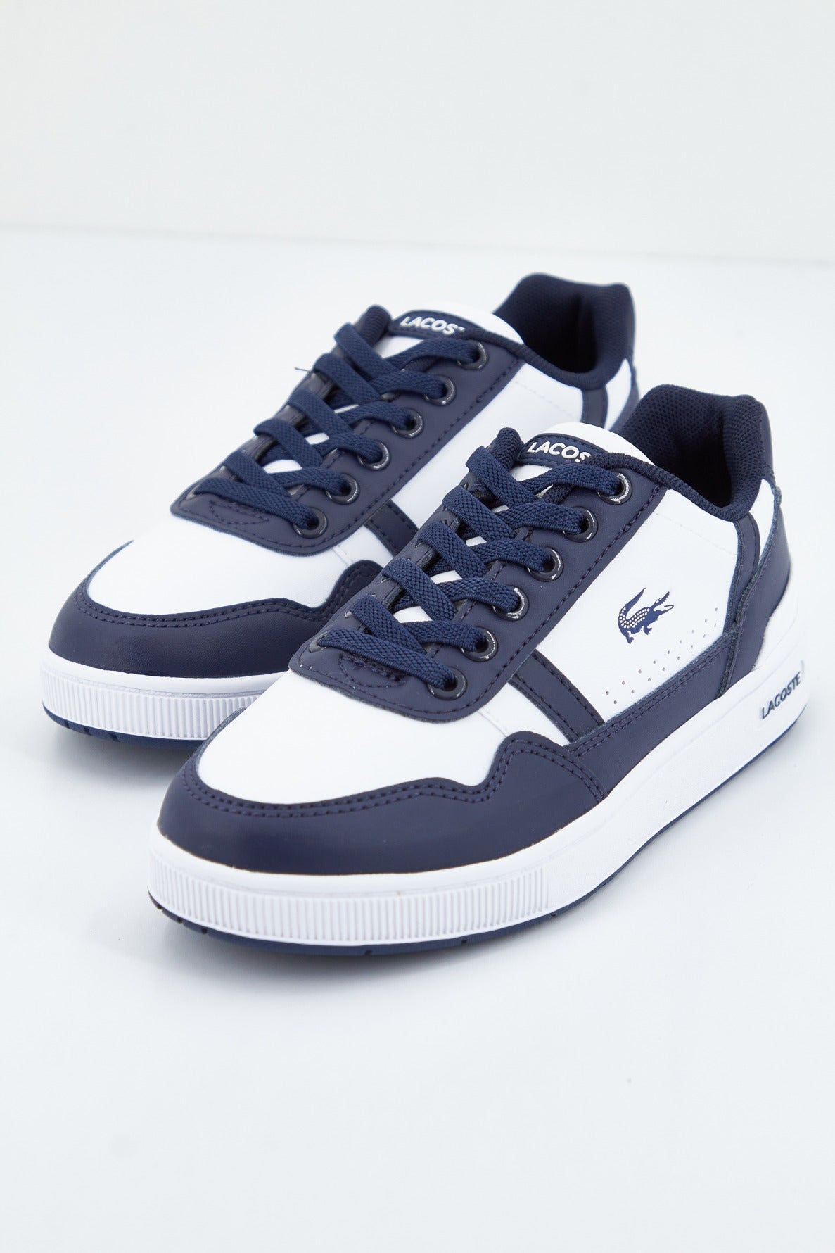 LACOSTE COURT SNKR-SUC en color AZUL (1)
