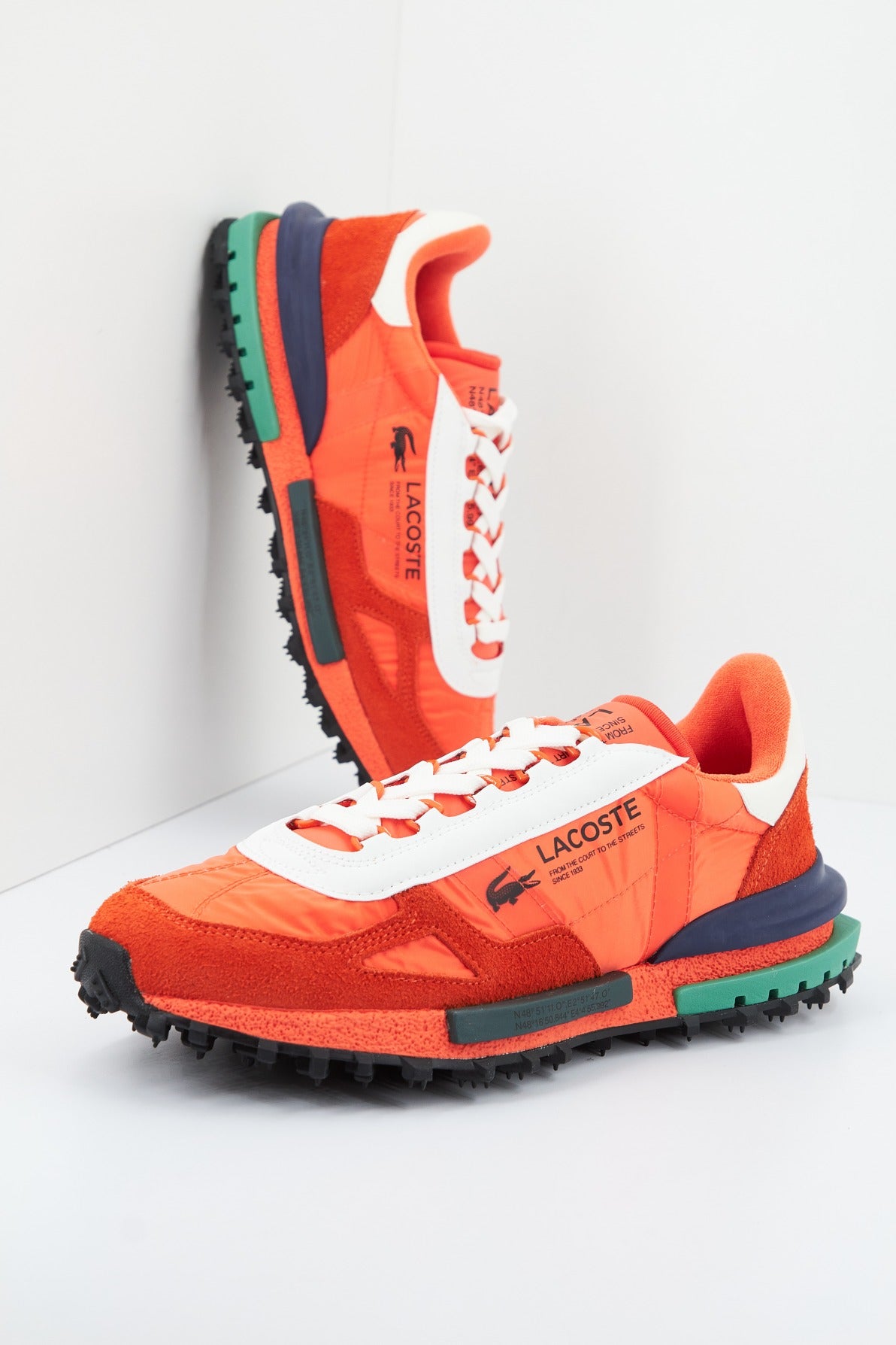LACOSTE ELITE ACTIVE en color NARANJA (1)