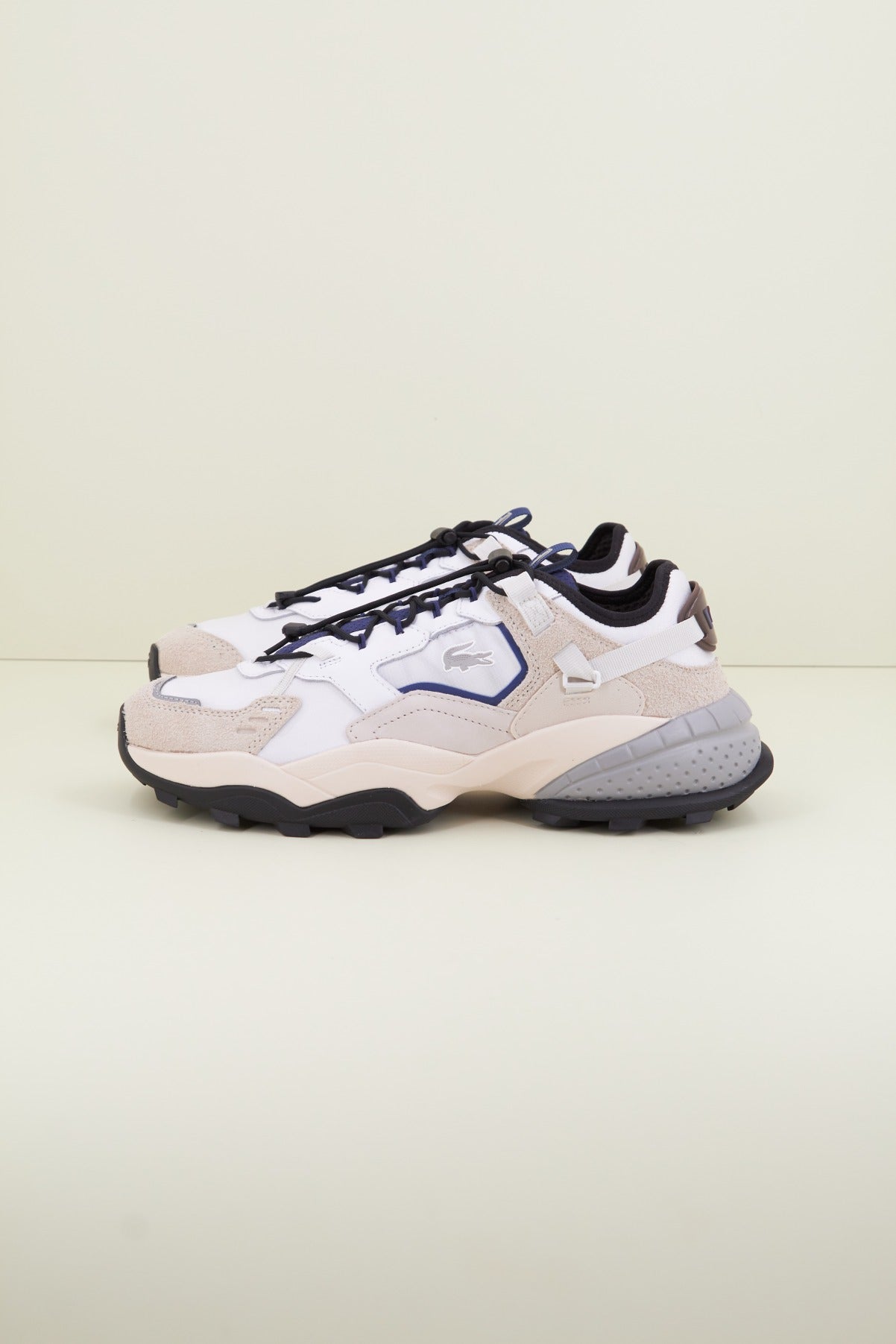 LACOSTE L-GUARD BREAKER SMA en color BEIS (1)
