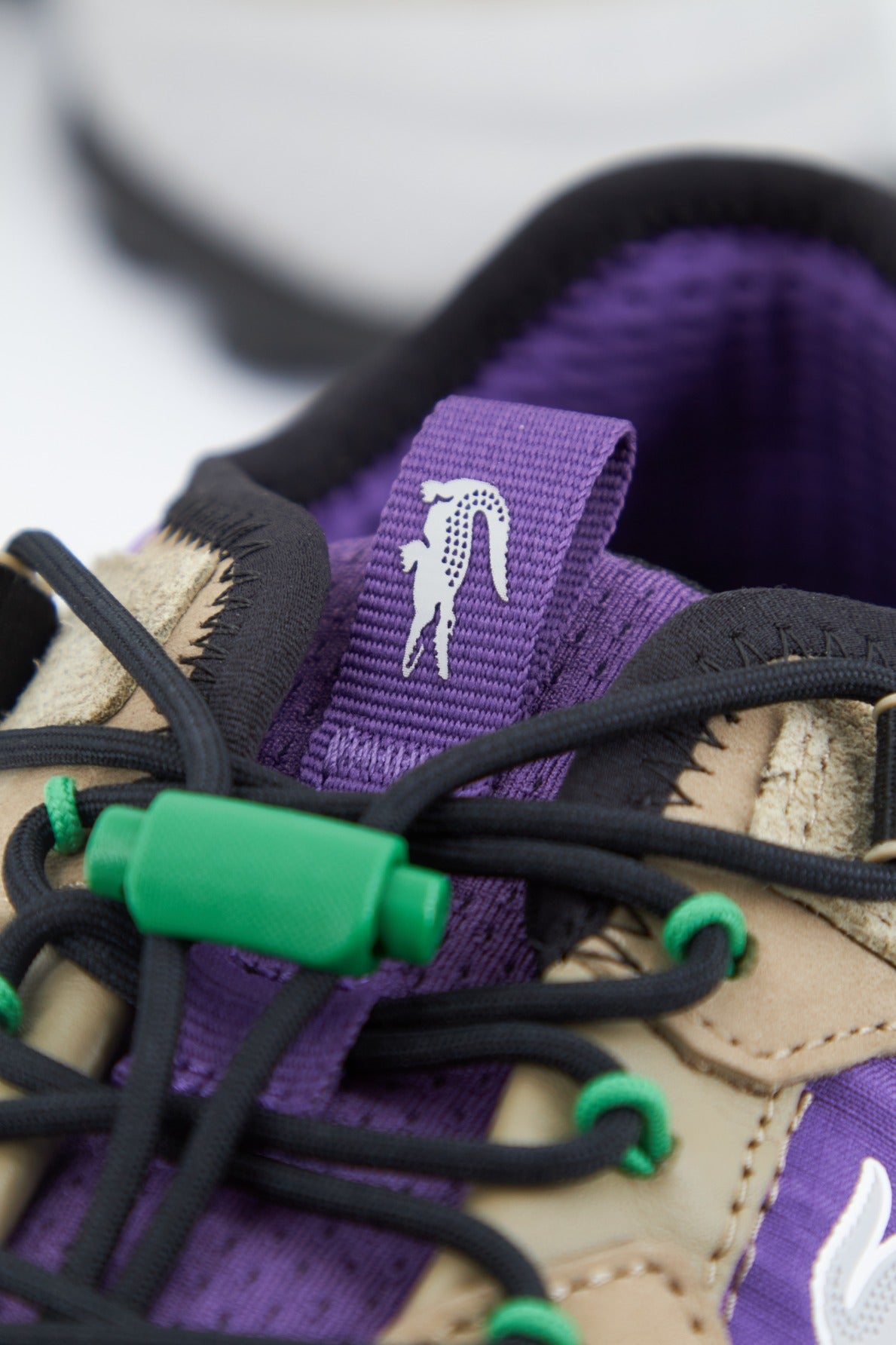 LACOSTE L-GUARD BREAKER SMA en color VIOLETA (3)