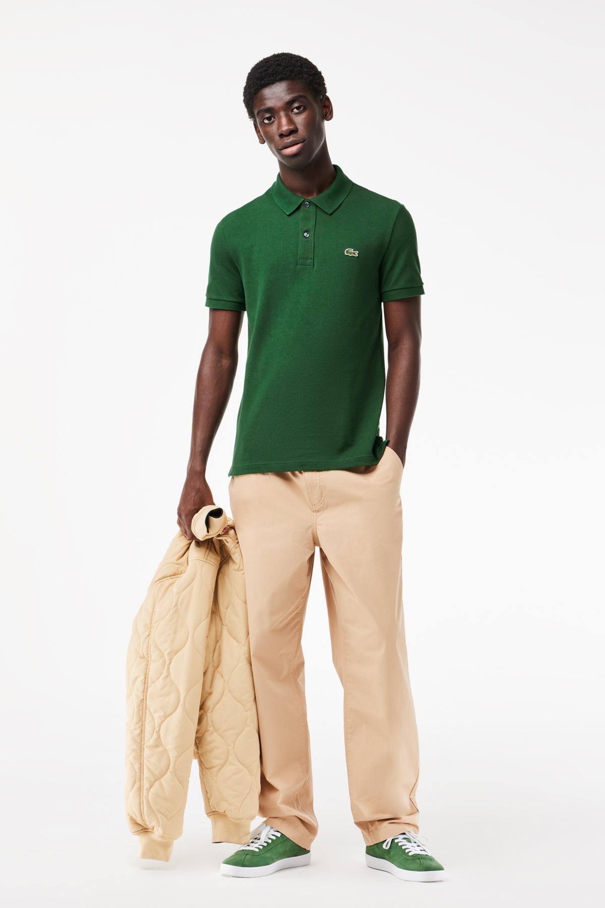 LACOSTE L SHORT SLEEVED RIBBED COLLAR S en color VERDE (4)