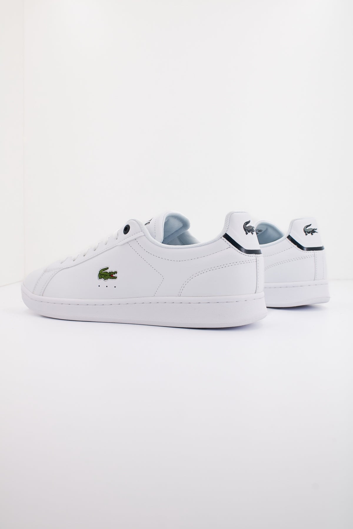 LACOSTE CARNABY PRO BL LEATHER TO en color BLANCO (3)