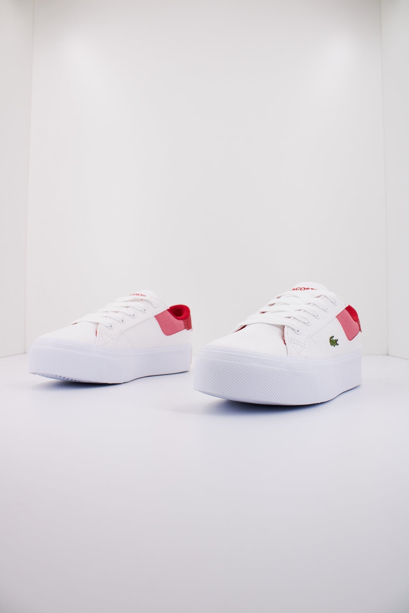 LACOSTE ZIANE PLATFORM CONTRASTED en color BLANCO (2)