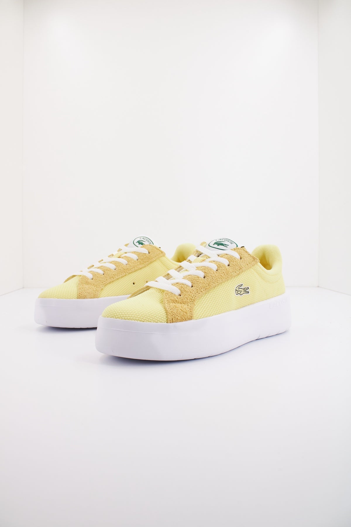 LACOSTE CARNABY PLATFORM LITE TEX en color AMARILLO (2)