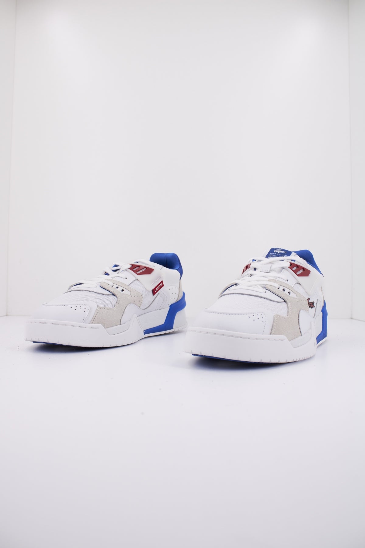 LACOSTE CONTRASTED TONGUE en color BLANCO (2)