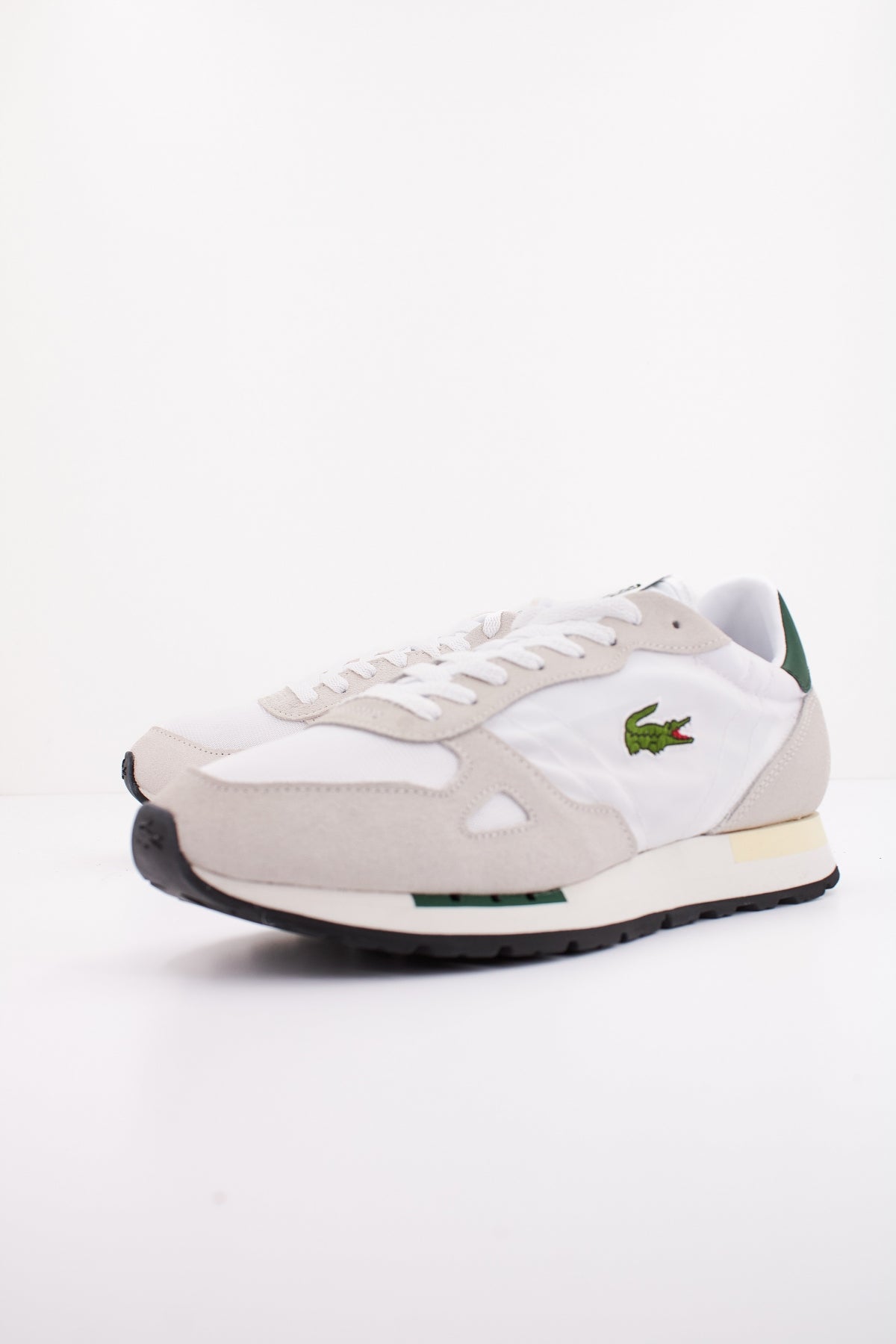 LACOSTE SMA en color BLANCO (2)