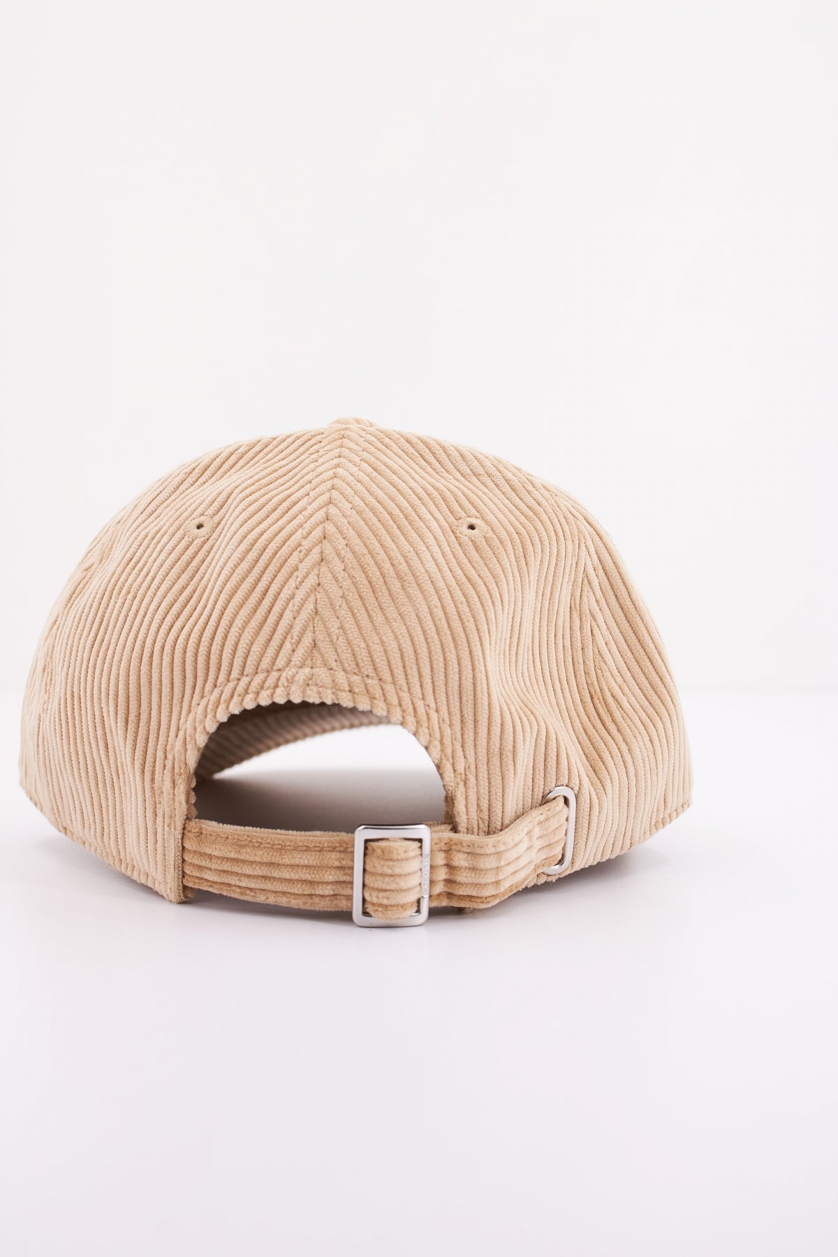 LACOSTE RK CAP en color MARRON CLARO (3)