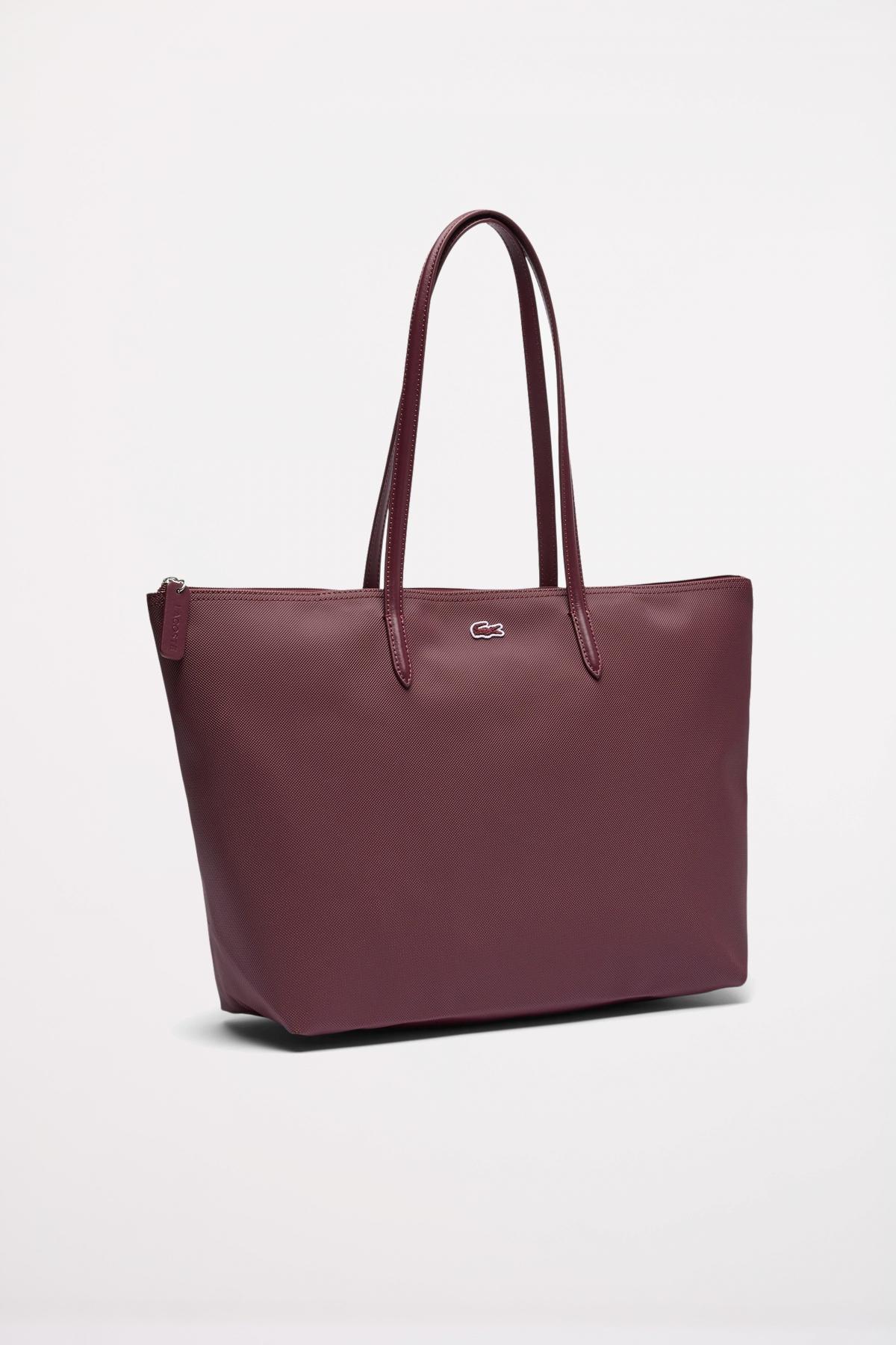 LACOSTE LARGE COATED CANVAS TOTE en color BURDEOS (3)