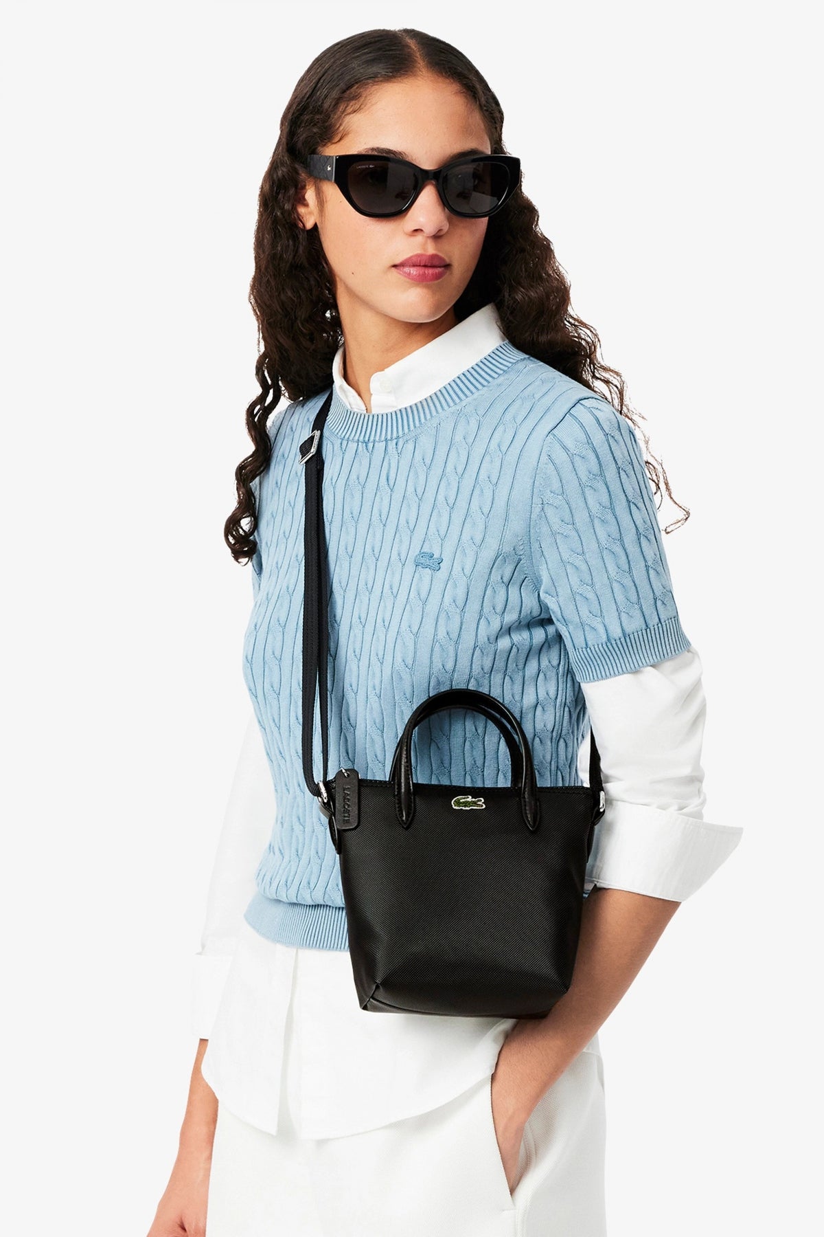 LACOSTE CONCEPT TOTE MIN en color NEGRO (3)