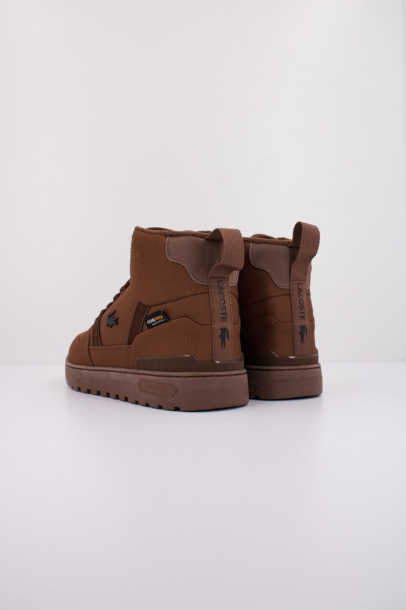 LACOSTE T-CLIP WINTER MID en color MARRON (4)