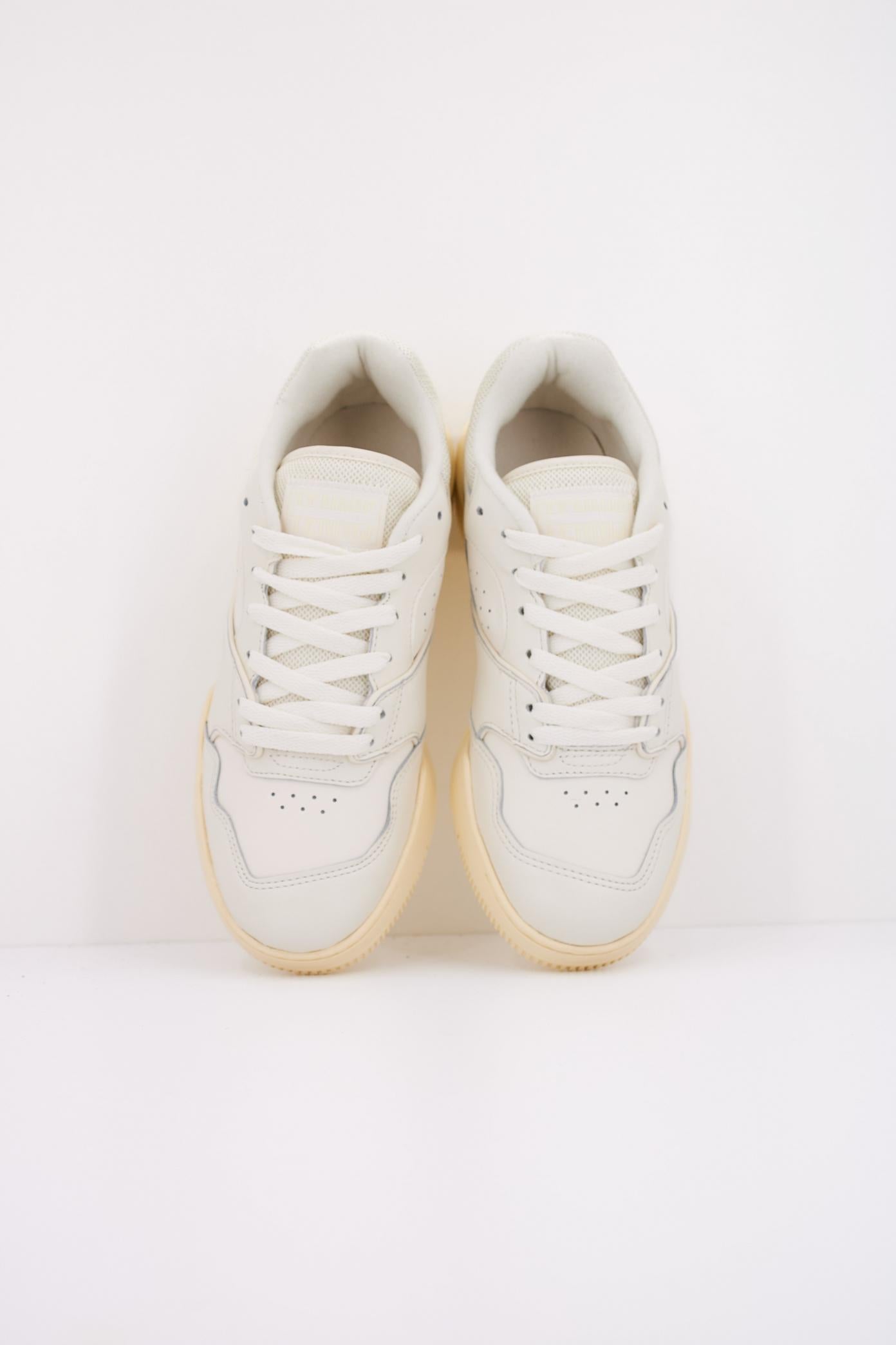LACOSTE LINESHOT en color BLANCO (3)