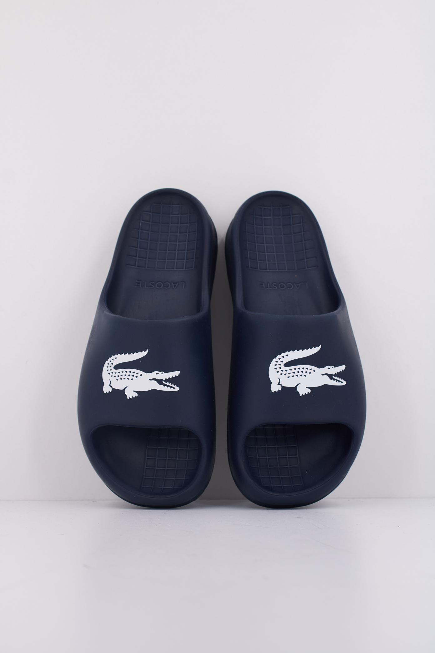 LACOSTE MEN'S SERVE SLIDE . en color AZUL (3)