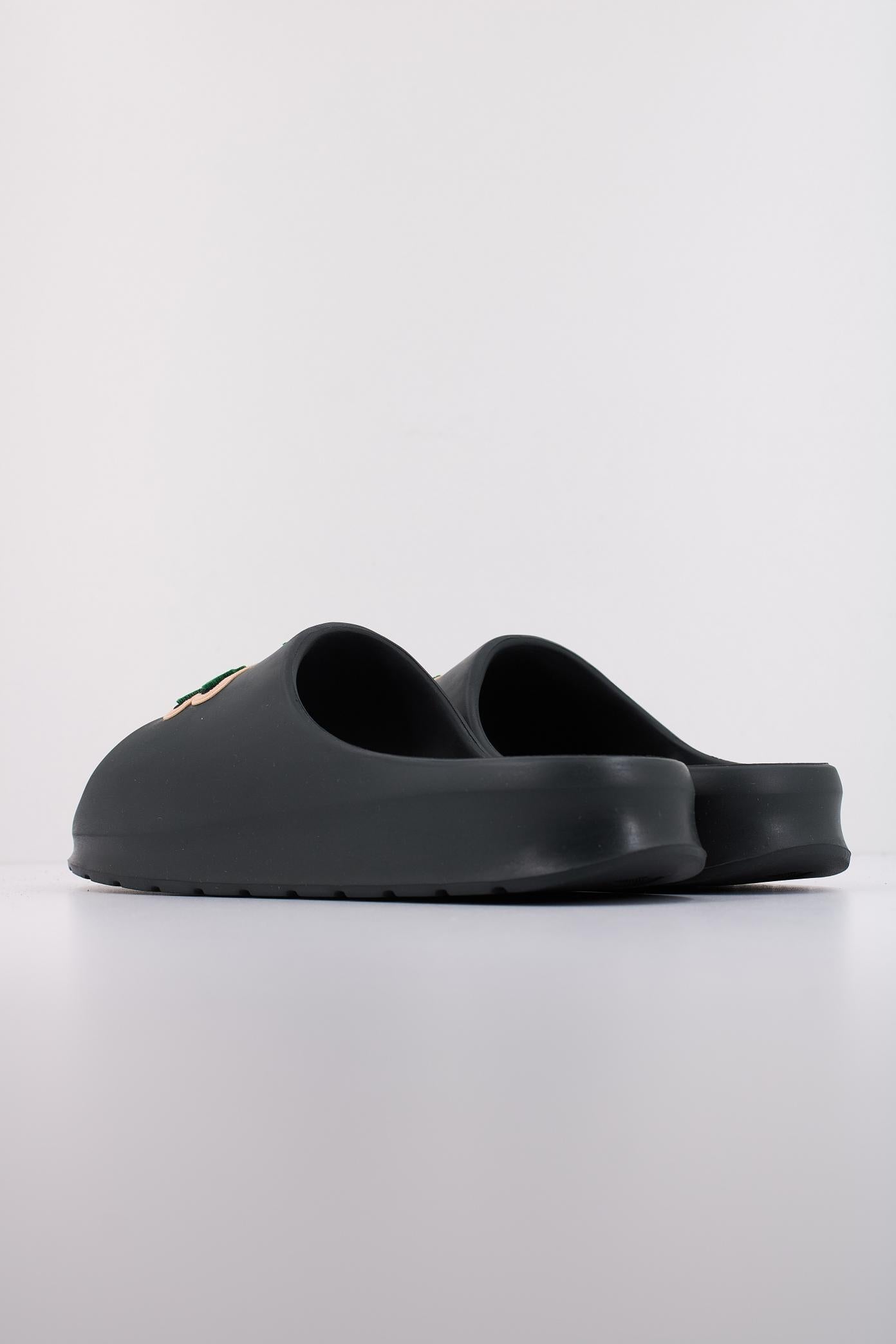 LACOSTE SERVE SLIDE . en color VERDE (4)