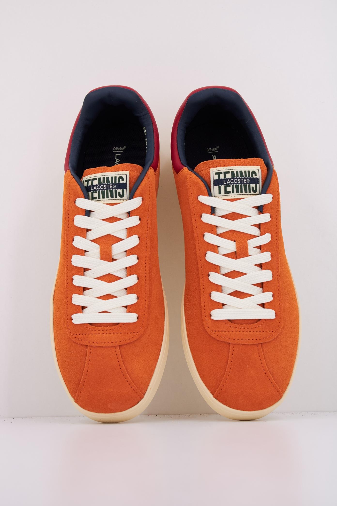 LACOSTE BASESHOT en color NARANJA (3)