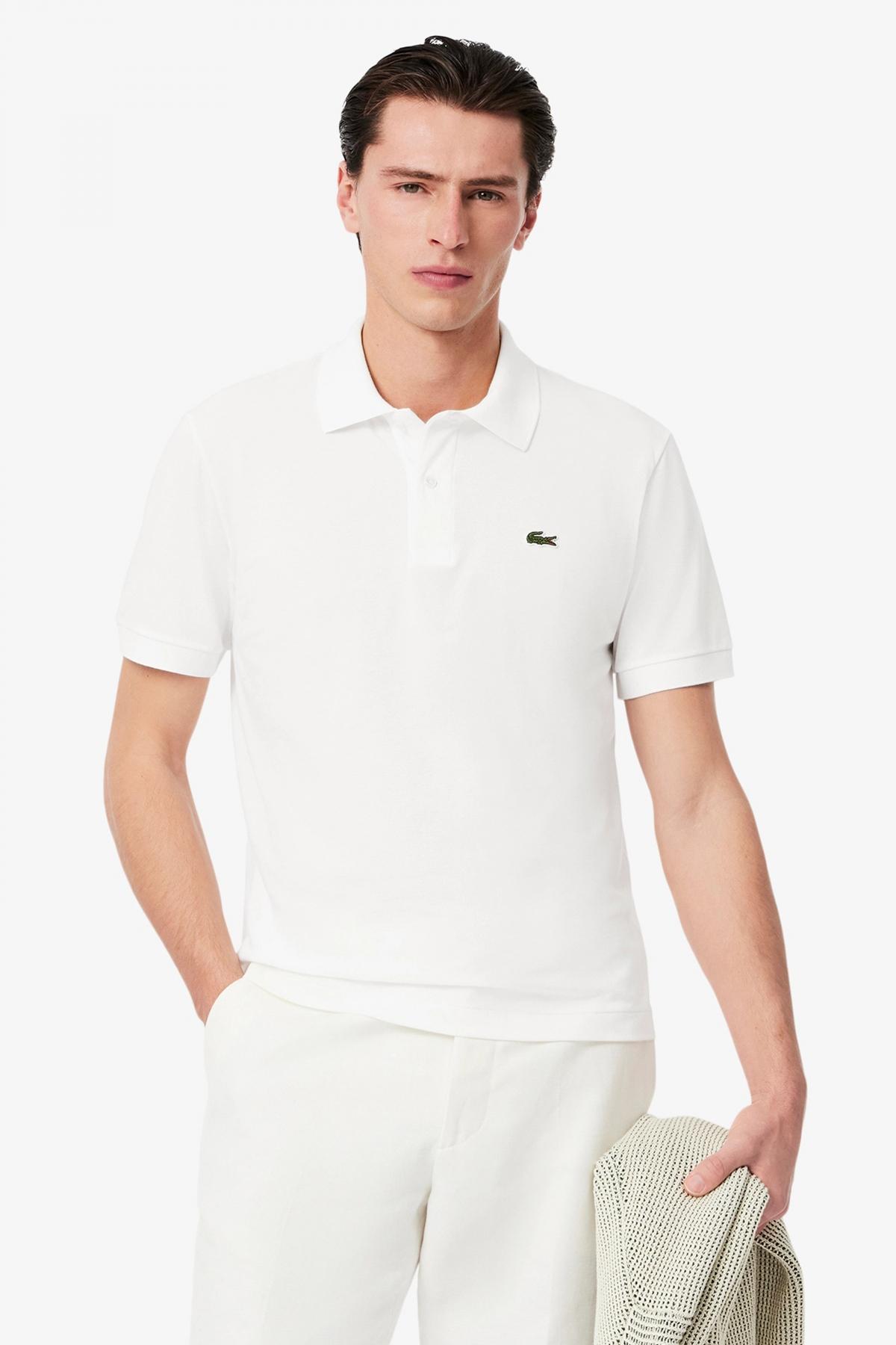 LACOSTE  SHORT SLEEVED RIBBED COLLAR en color BLANCO  (1)