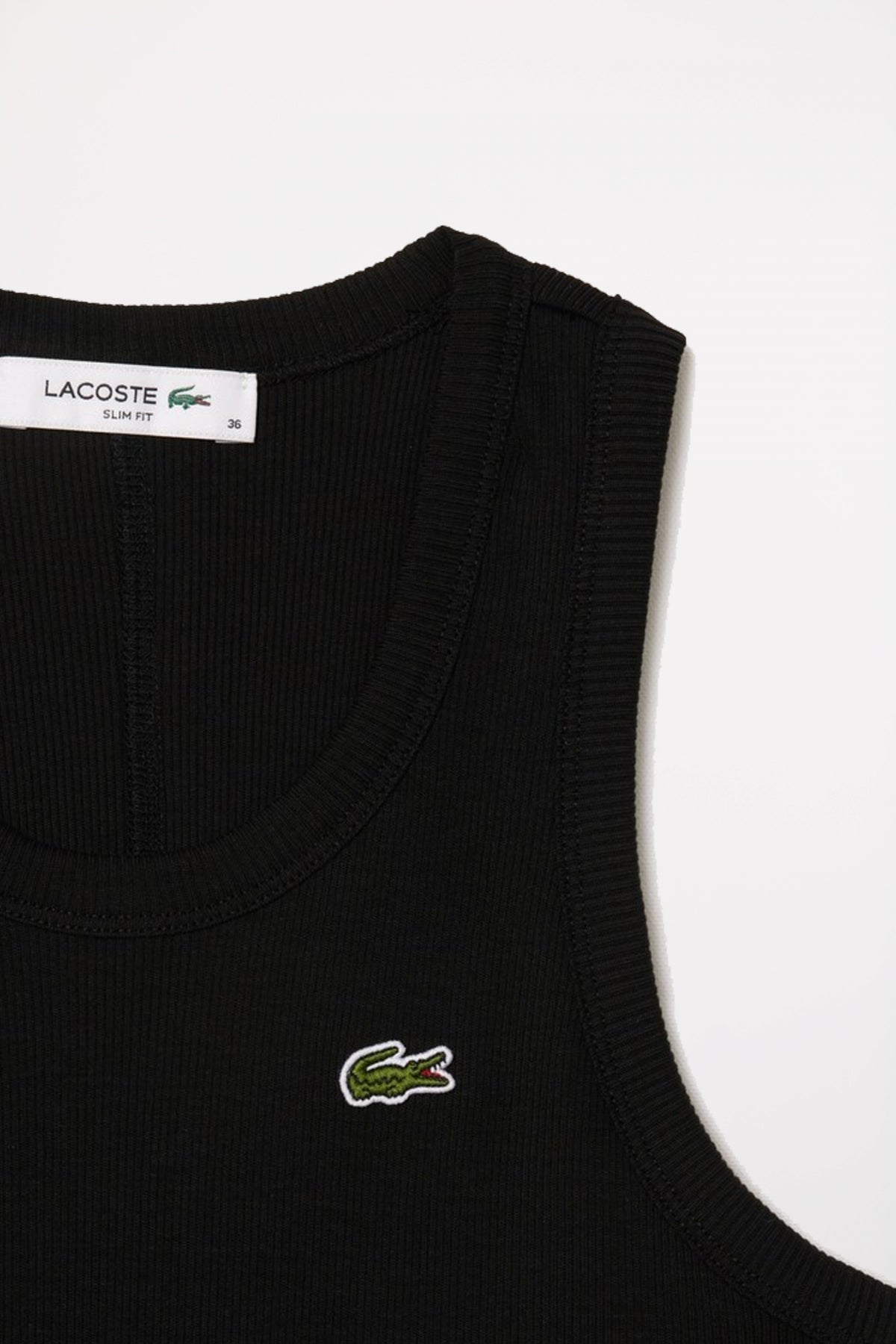 LACOSTE SLIM FIT COTTON TANK TOP en color NEGRO (2)