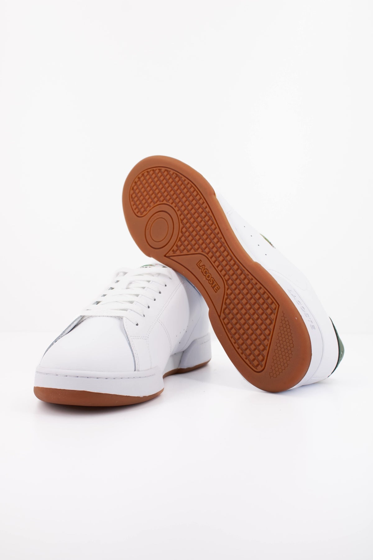 LACOSTE CARNABY CUP SMA en color BLANCO (5)