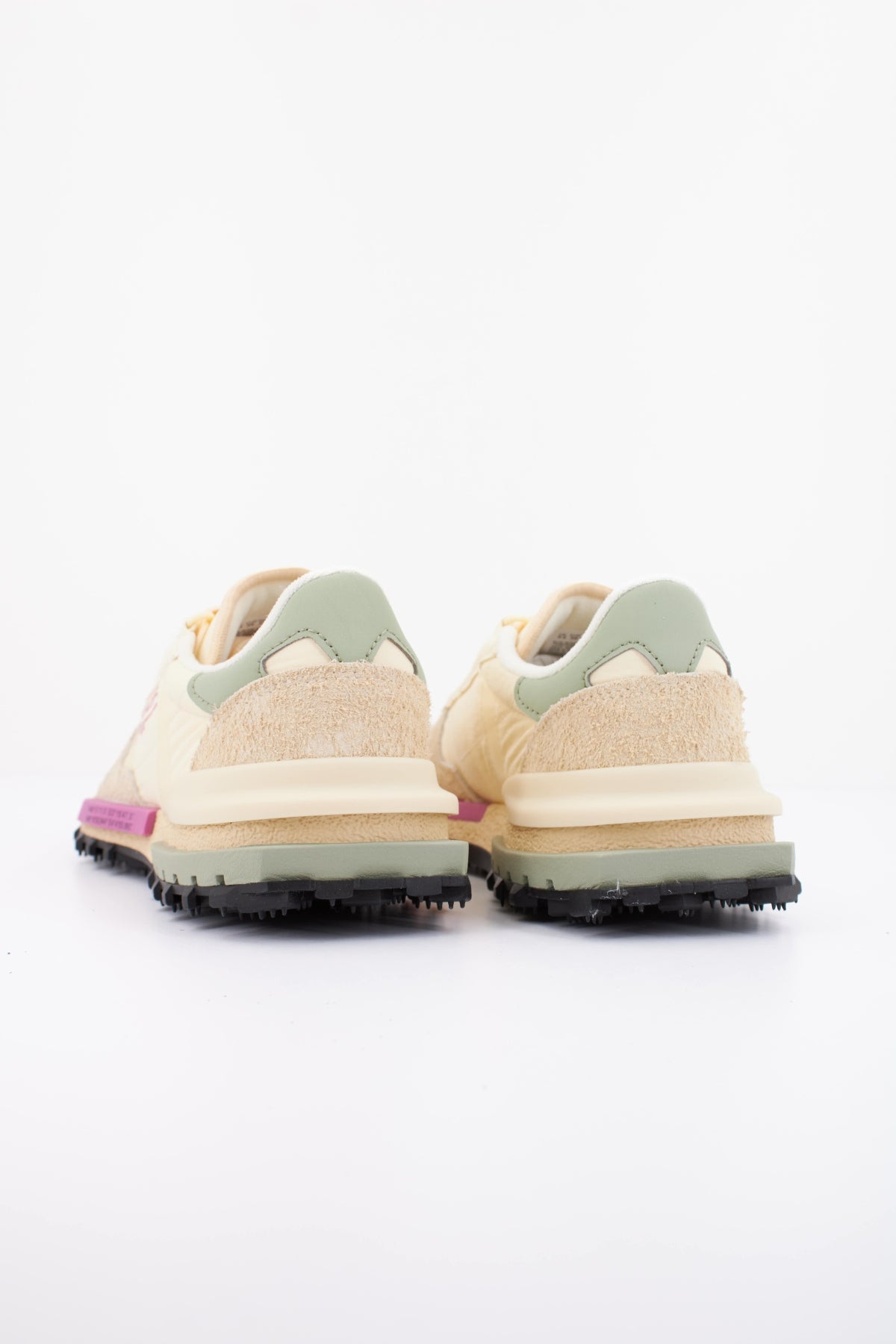 LACOSTE SFA en color BEIS (4)