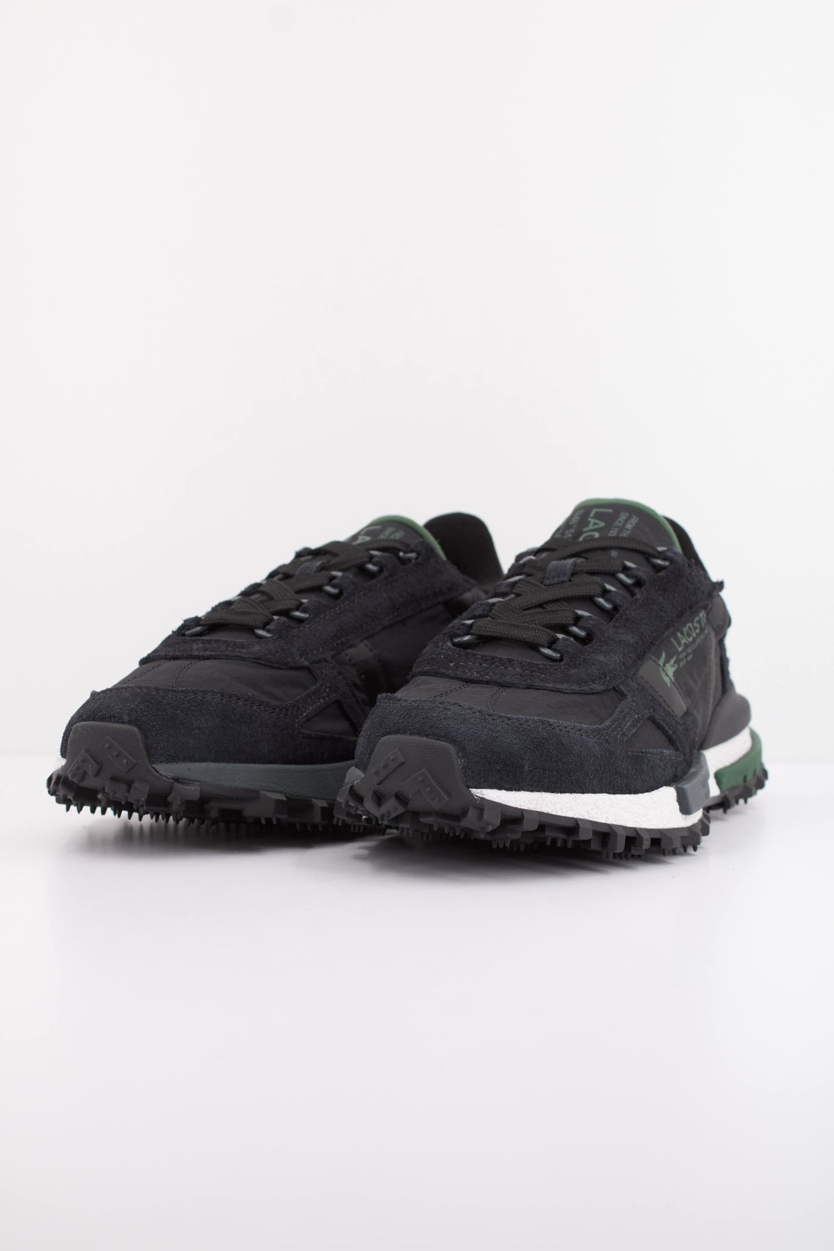LACOSTE ELITE ACTIVE en color NEGRO (2)