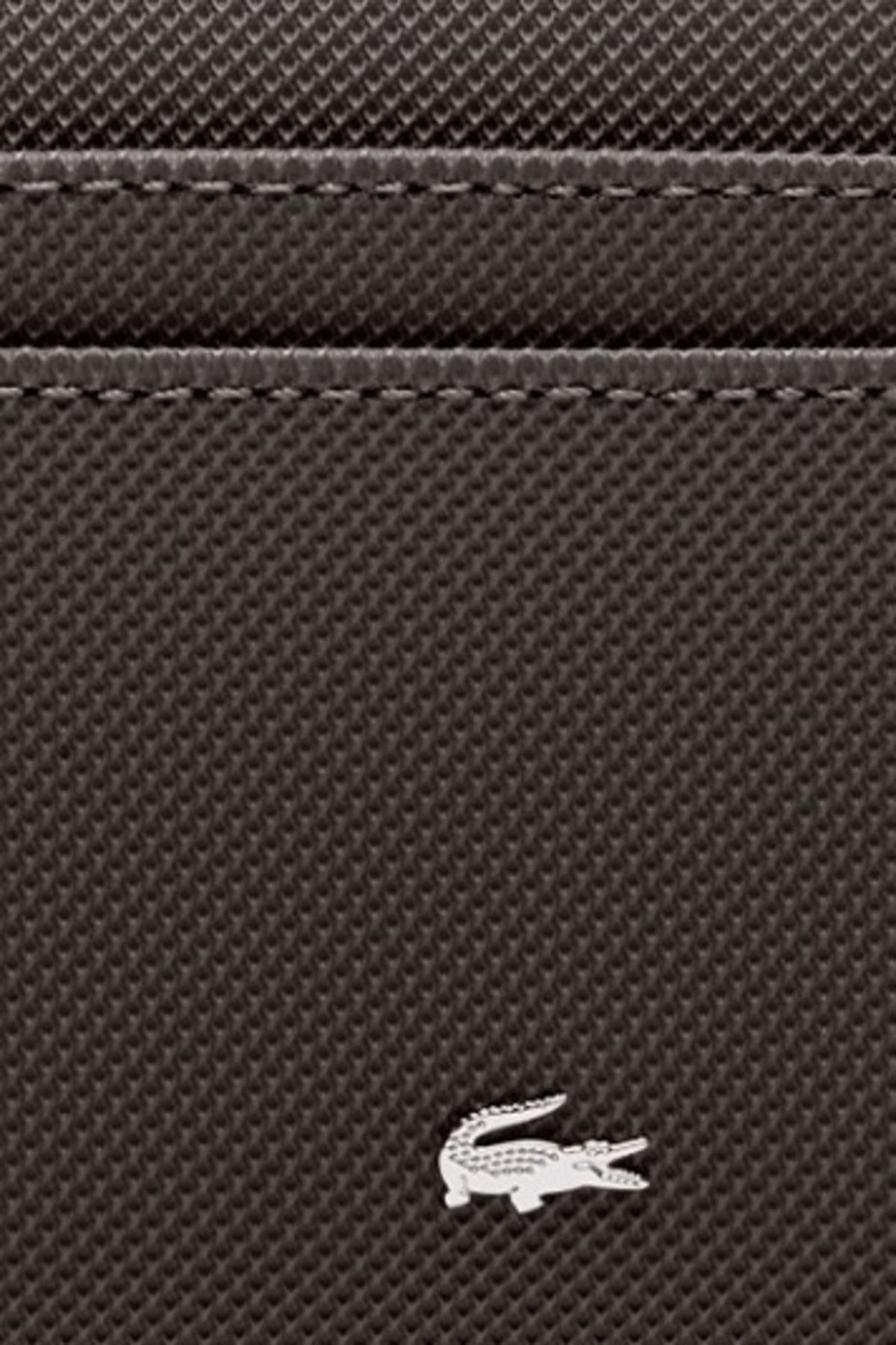 LACOSTE NFDZ ZIP COIN WALLET en color MARRON (3)