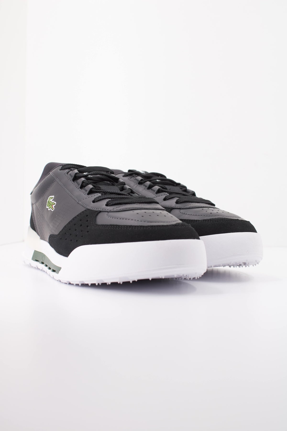 LACOSTE SMA en color NEGRO (2)