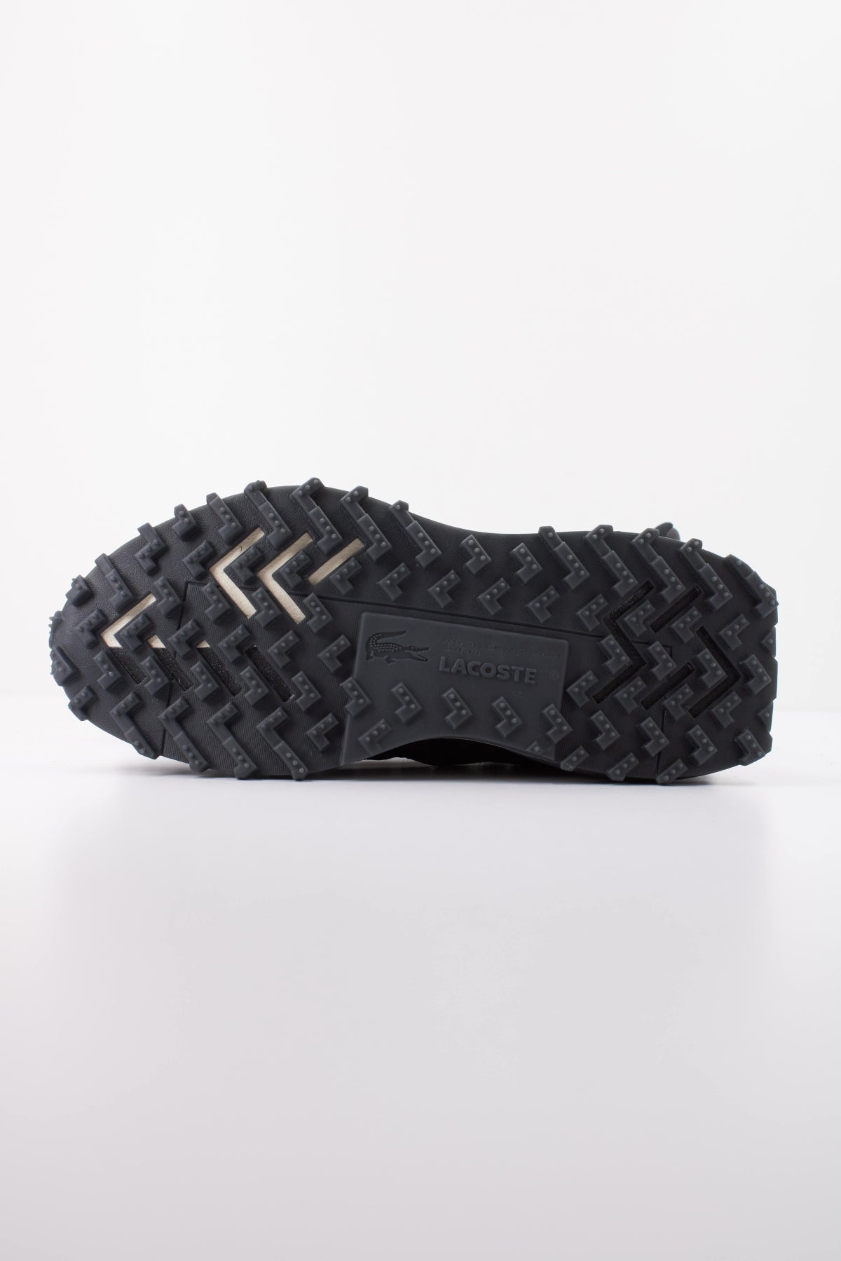 LACOSTE SFA en color NEGRO (5)