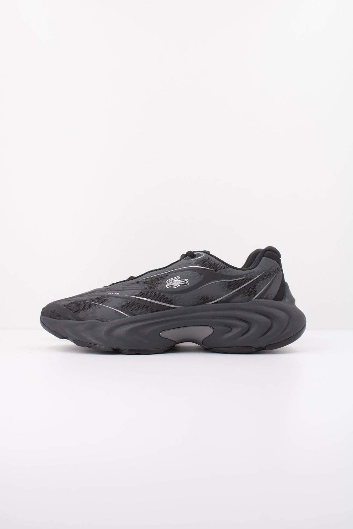 LACOSTE SMA SPINOR TECH en color NEGRO (1)
